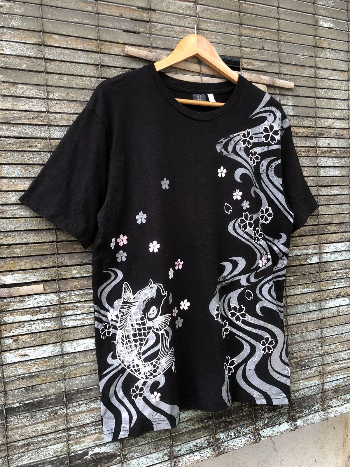 Japanese Brand × Toyo Enterprises × Vintage Vintage 90s Japanese Brands Sukajan Koi Fish Tshirt Size US L / EU 52-54 / 3 - 2 Thumbnail