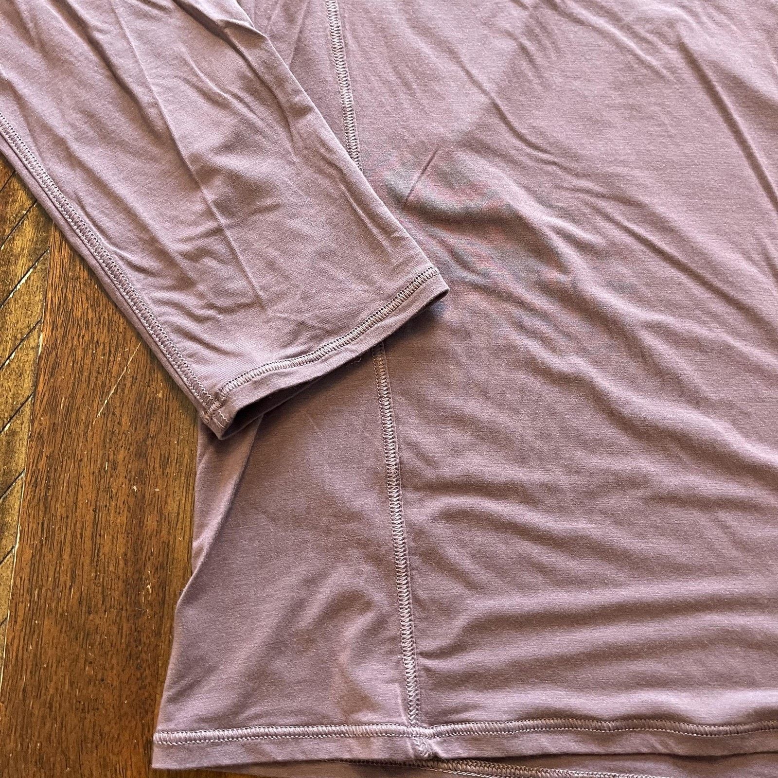 Lululemon Lululemon Shirt Womens Small Purple Long Sleeve Running Yoga Size S / US 4 / IT 40 - 5 Thumbnail