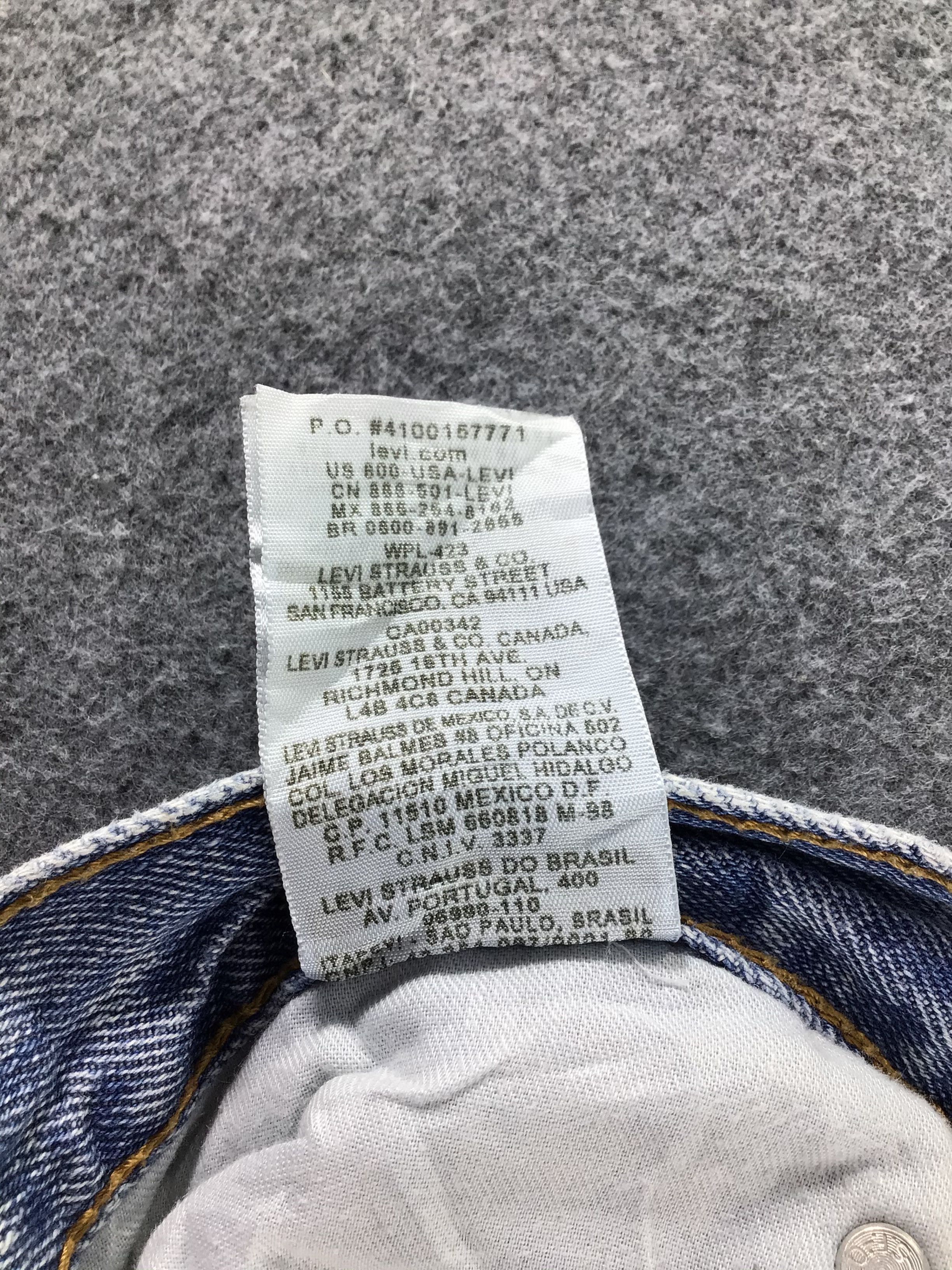 Levi's Vintage Levis 505 Jeans Light Blue Denim -J556 Size US 40 / EU 56 - 11 Thumbnail