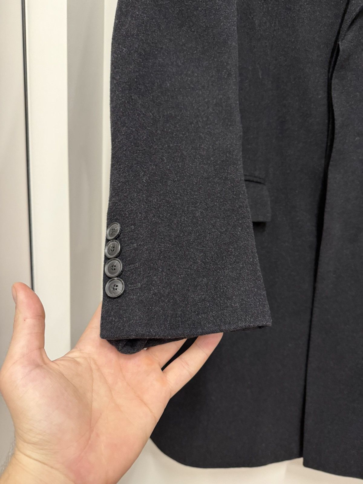 Hugo Boss Vintage Hugo Boss Wool Cashmere Black Coat Size US M / EU 48-50 / 2 - 2 Thumbnail