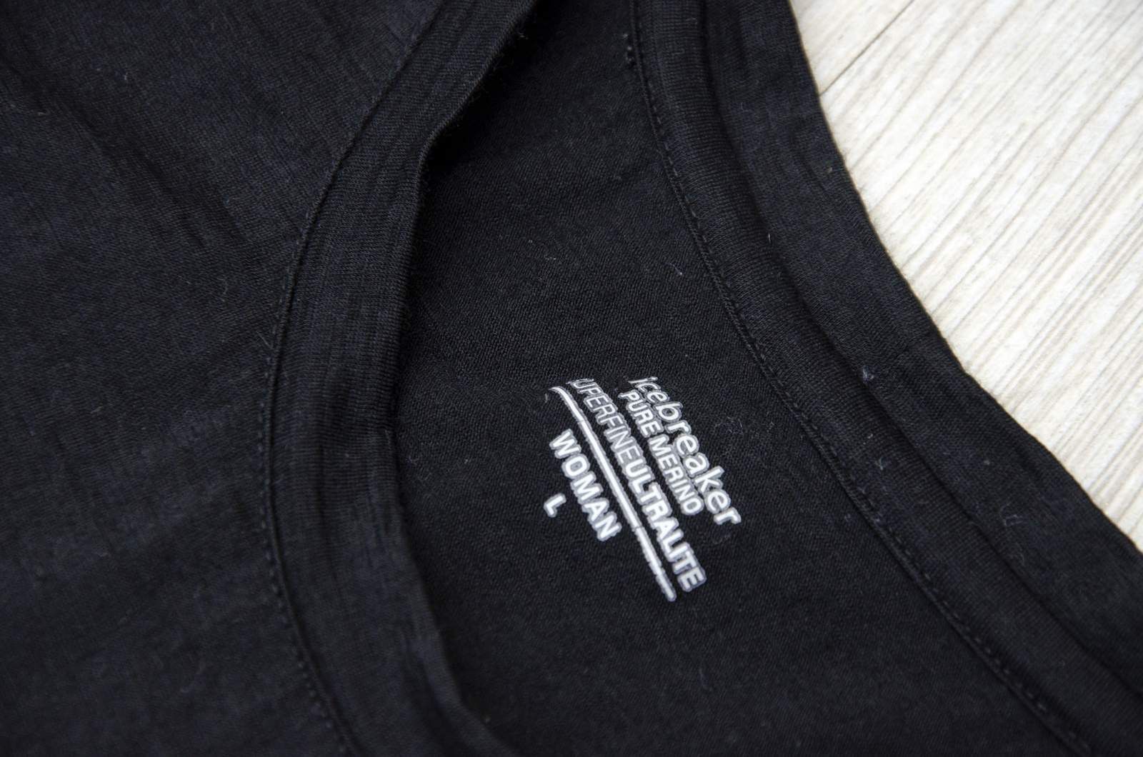 Icebreaker Women's Icebreaker Superfine ultralite T-shirt. Size L Size L / US 10 / IT 46 - 3 Thumbnail