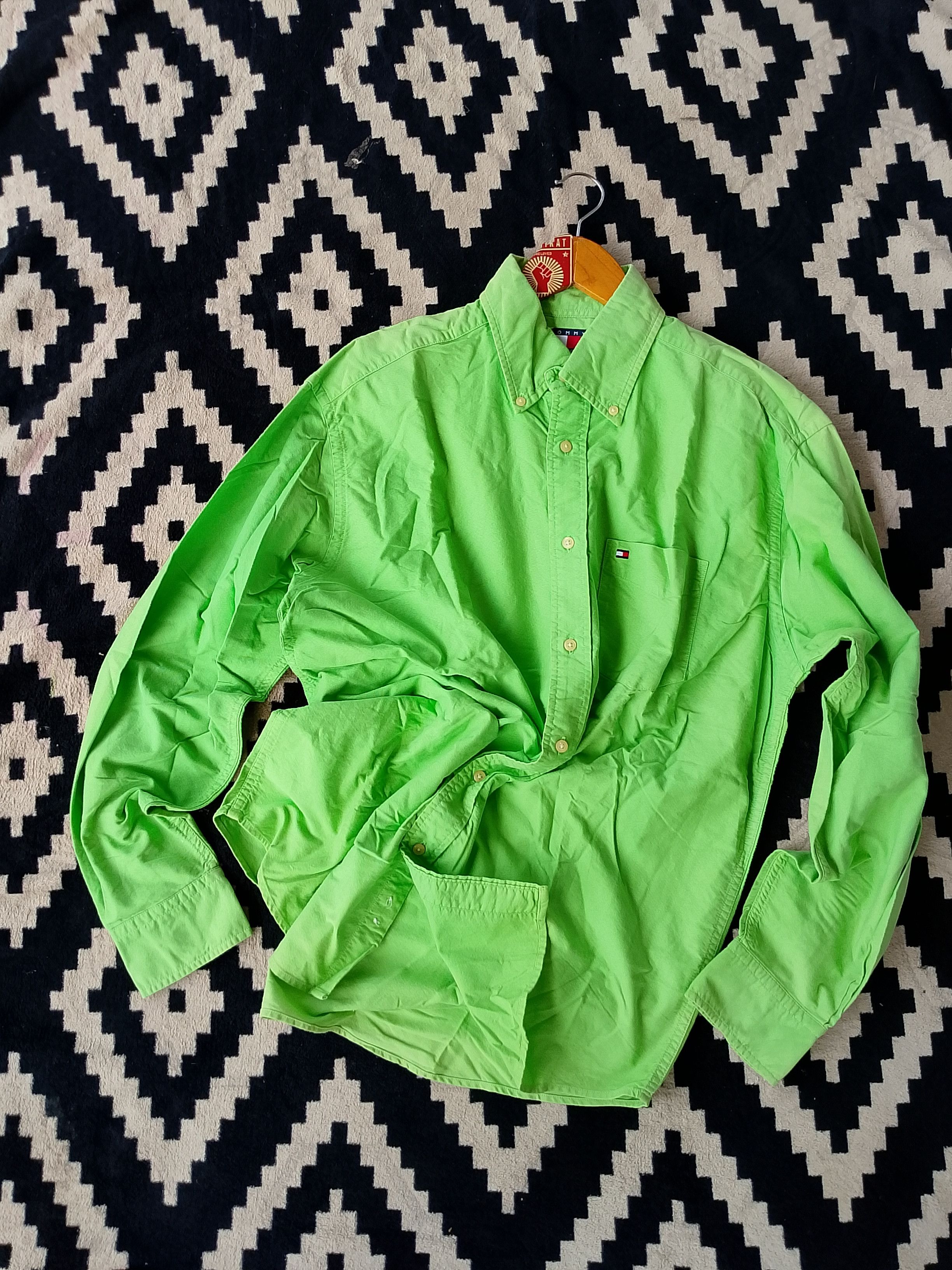 Tommy Hilfiger Vintage Tommy Hilfiger Lime Green Oxford Button Down Shirt Size US M / EU 48-50 / 2 - 1 Thumbnail