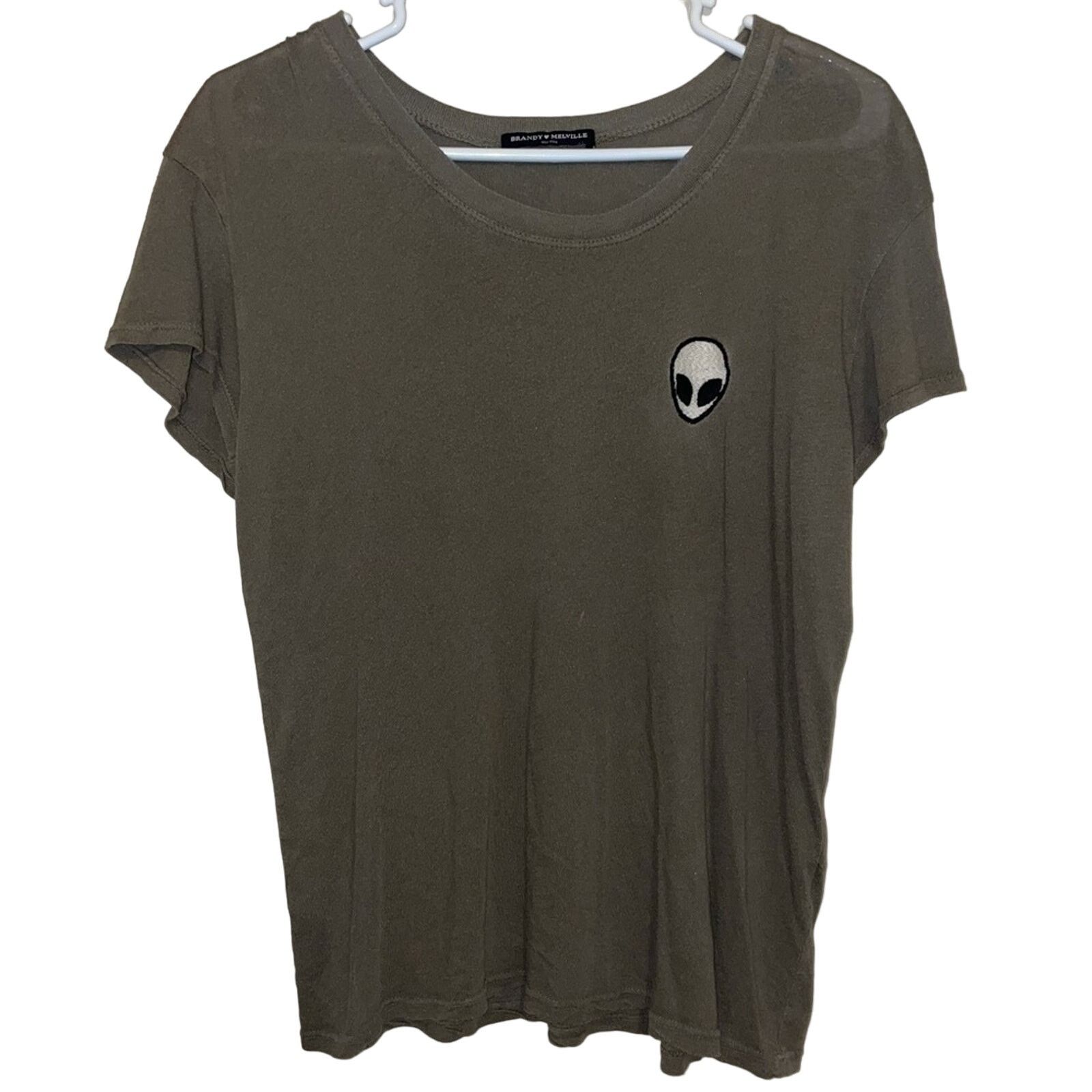 Brandy Melville Brandy Melville Alien Shirt Size ONE SIZE - 1 Thumbnail