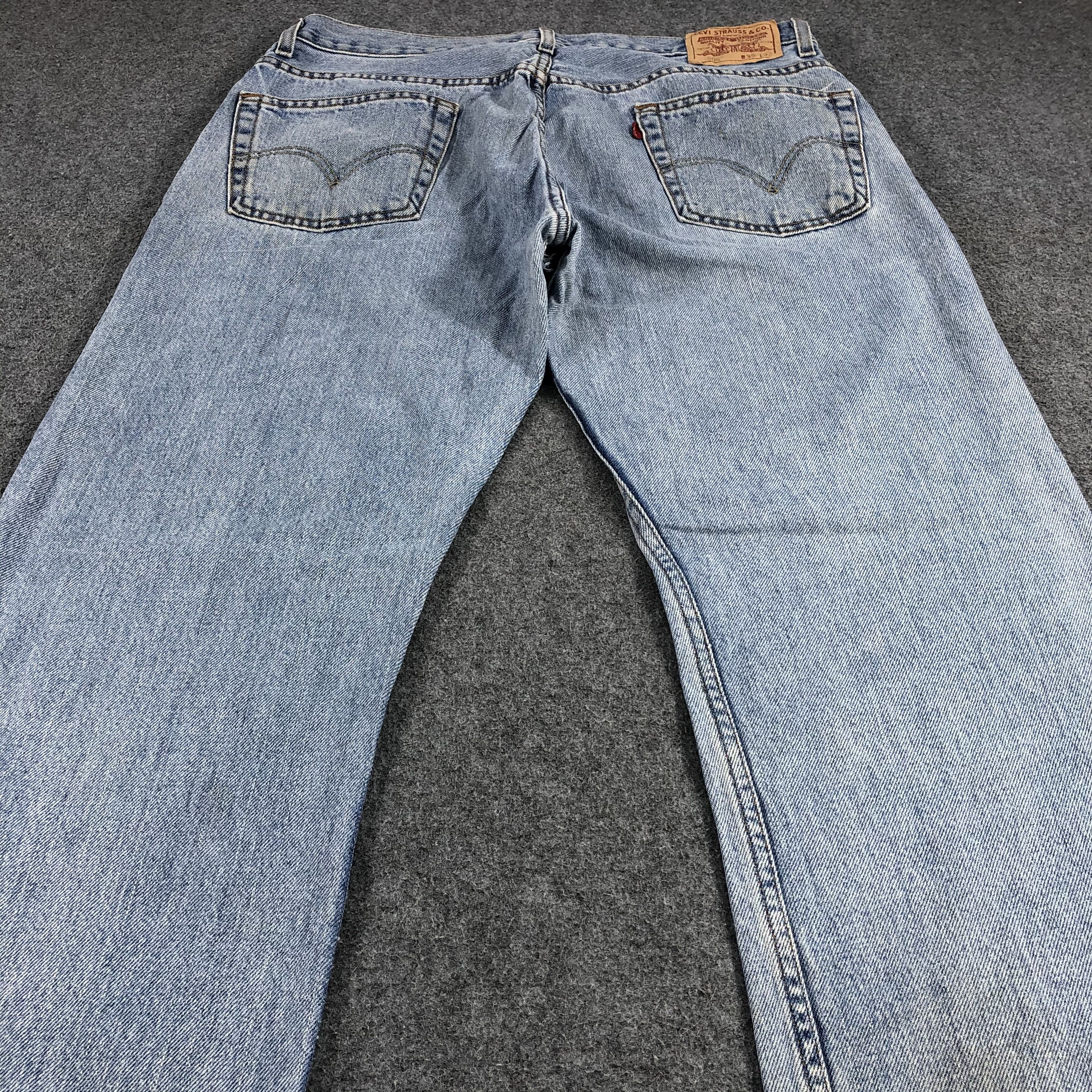 Levi's × Vintage Vintage Light Wash Levis 505 Jeans-JM1293 Size US 36 / EU 52 - 4 Thumbnail