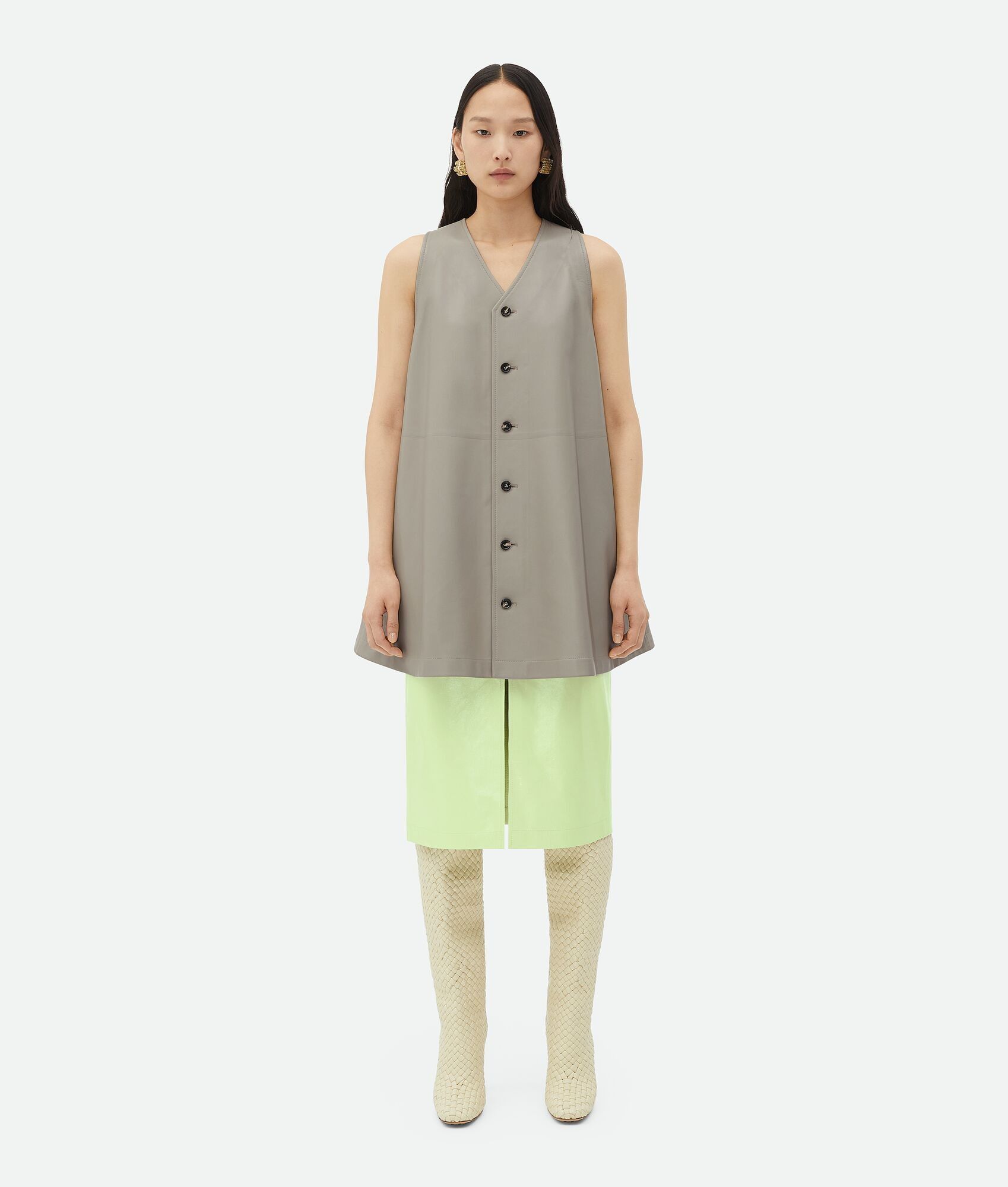 Bottega Veneta o1n1vont0925 Shiny Leather Midi Skirt in Light Green Size 28" / US 6 / IT 42 - 4 Thumbnail