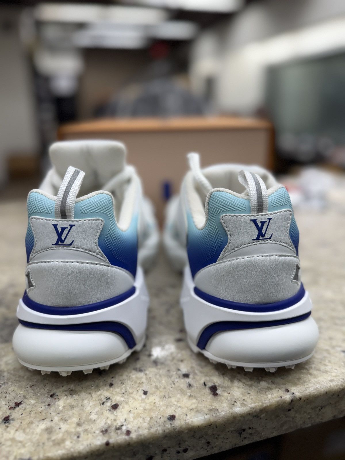 Louis Vuitton Louis Vuitton Blue/White Tactic Runners Size US 9 / EU 42 - 4 Thumbnail