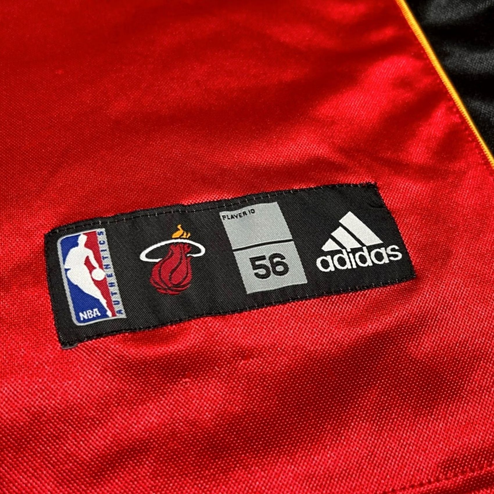 Adidas Adidas Chris Bosh #1 Miami Heat Red Swingman Jersey Men's 3XL Tank Size 3XL Red Swingman Jersey Mens Basketball Heat Vince Carter? Size US XXL / EU 58 / 5 - 4 Thumbnail