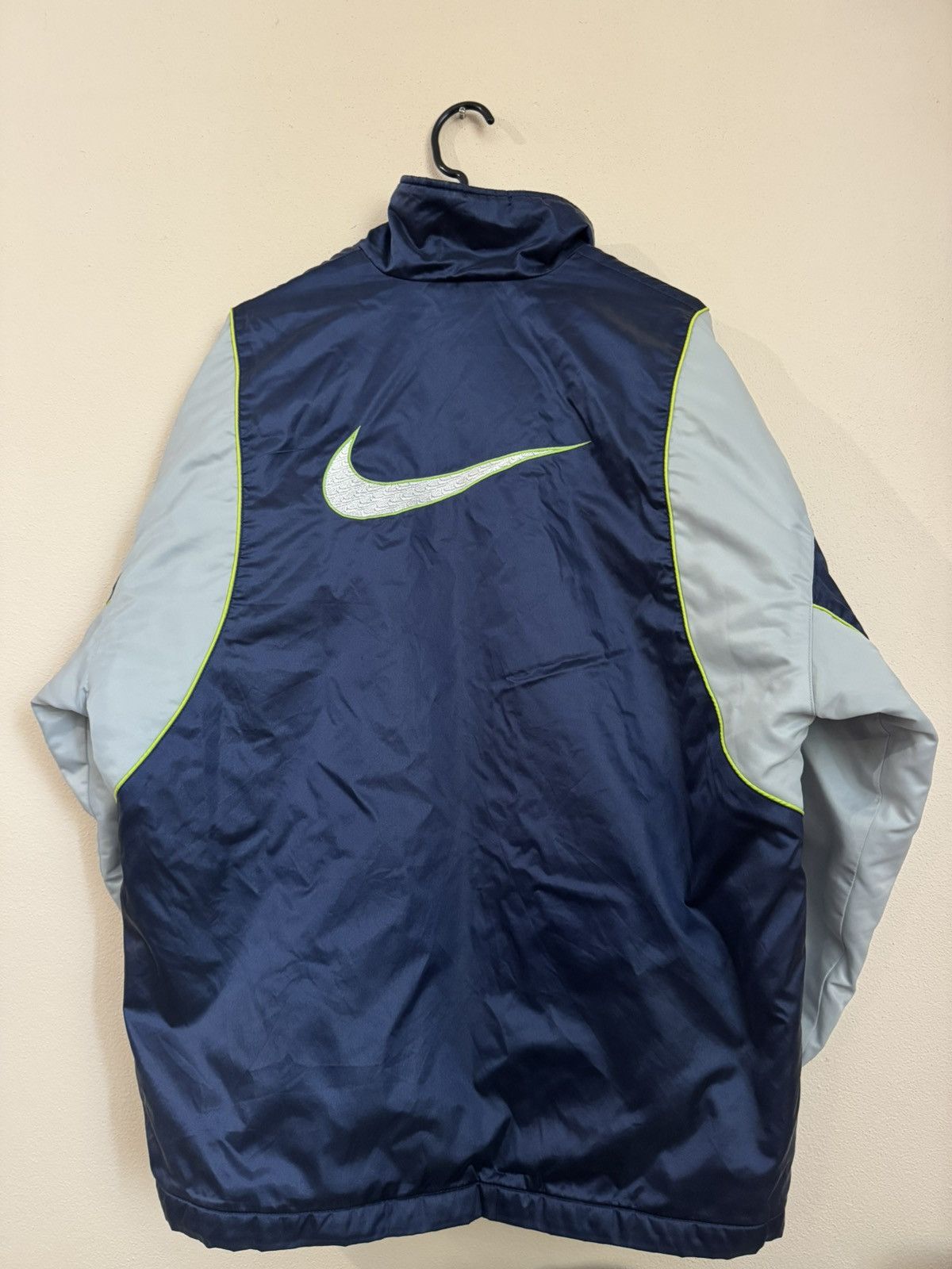 Nike Nike Puffer Jacket with All-Over Swoosh Logo Size US L / EU 52-54 / 3 - 3 Thumbnail