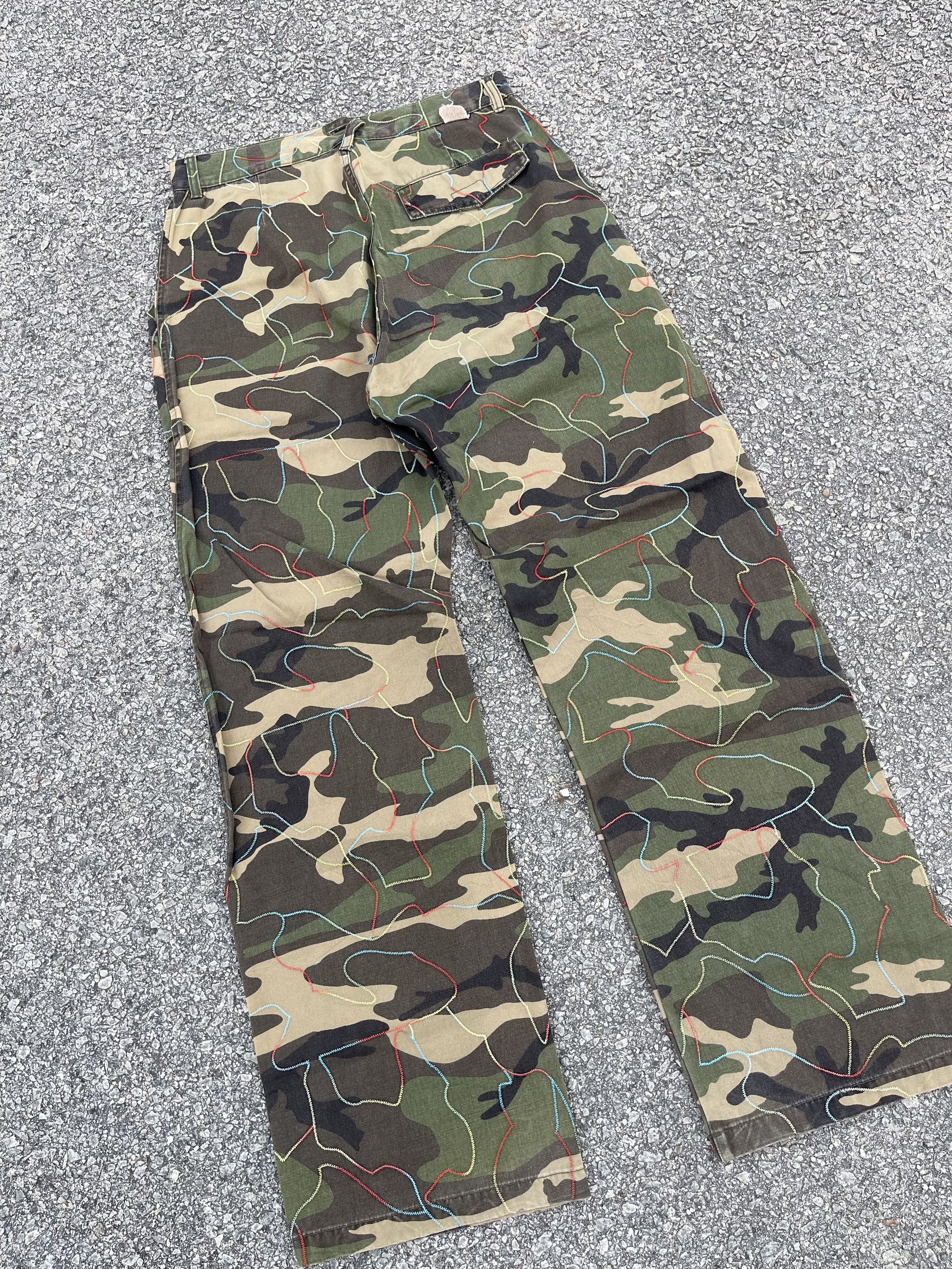 55DSL × Le Grande Bleu (L.G.B.) Army Camouflage Cargo Rainbow Embroidery Stitching Size US 30 / EU 46 - 18 Thumbnail