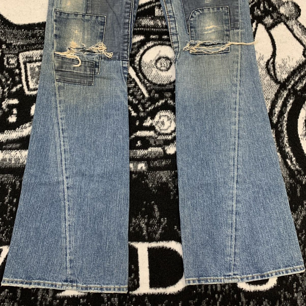 True Religion True Religion Section Joey Patch Distressed Bootcut Jeans Size 27" / US 4 / IT 40 - 3 Thumbnail