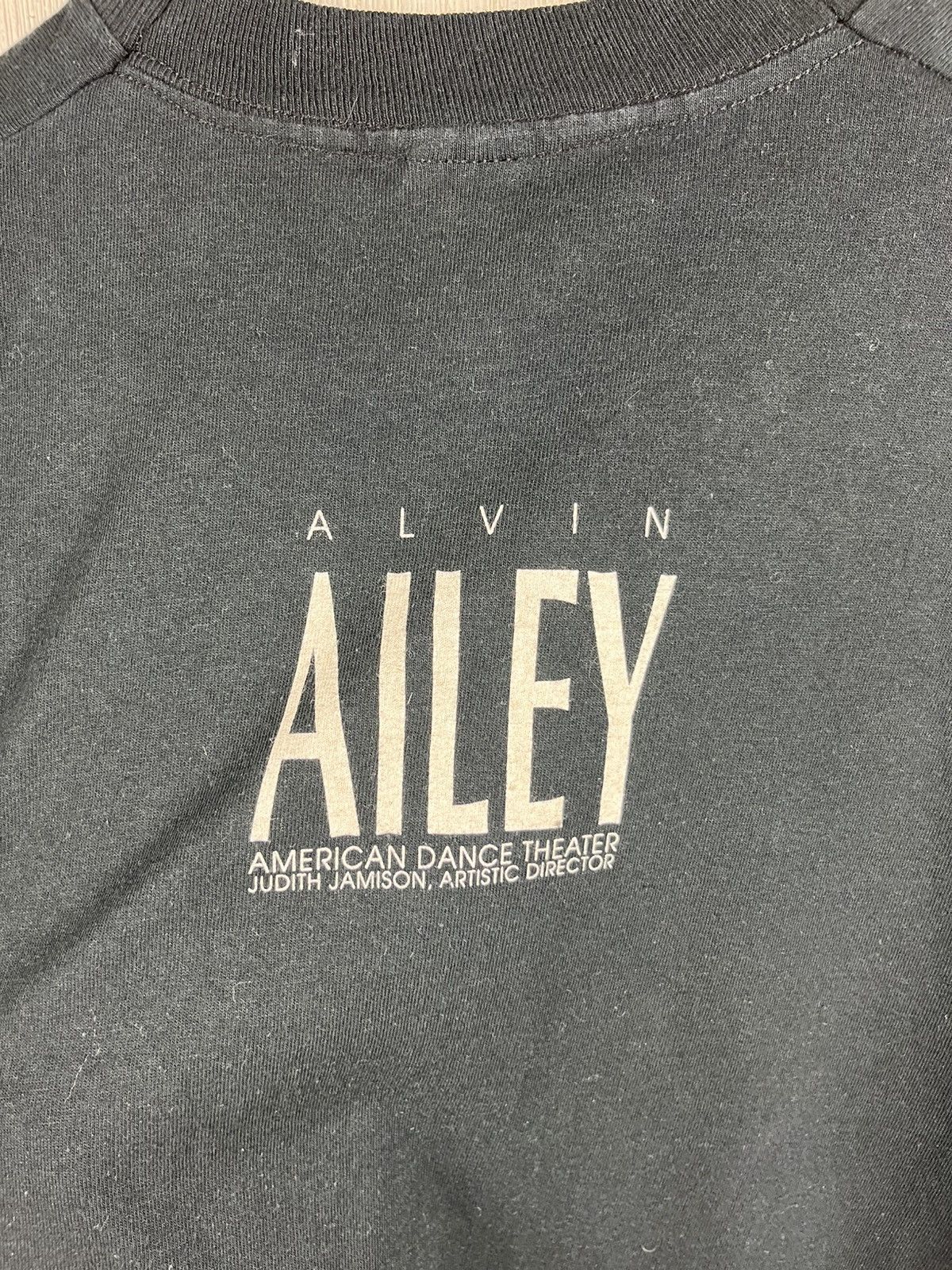 Vintage Vintage 90s Alvin Ailey x Annie Liebovitz full print t-shirt Size US L / EU 52-54 / 3 - 23 Thumbnail