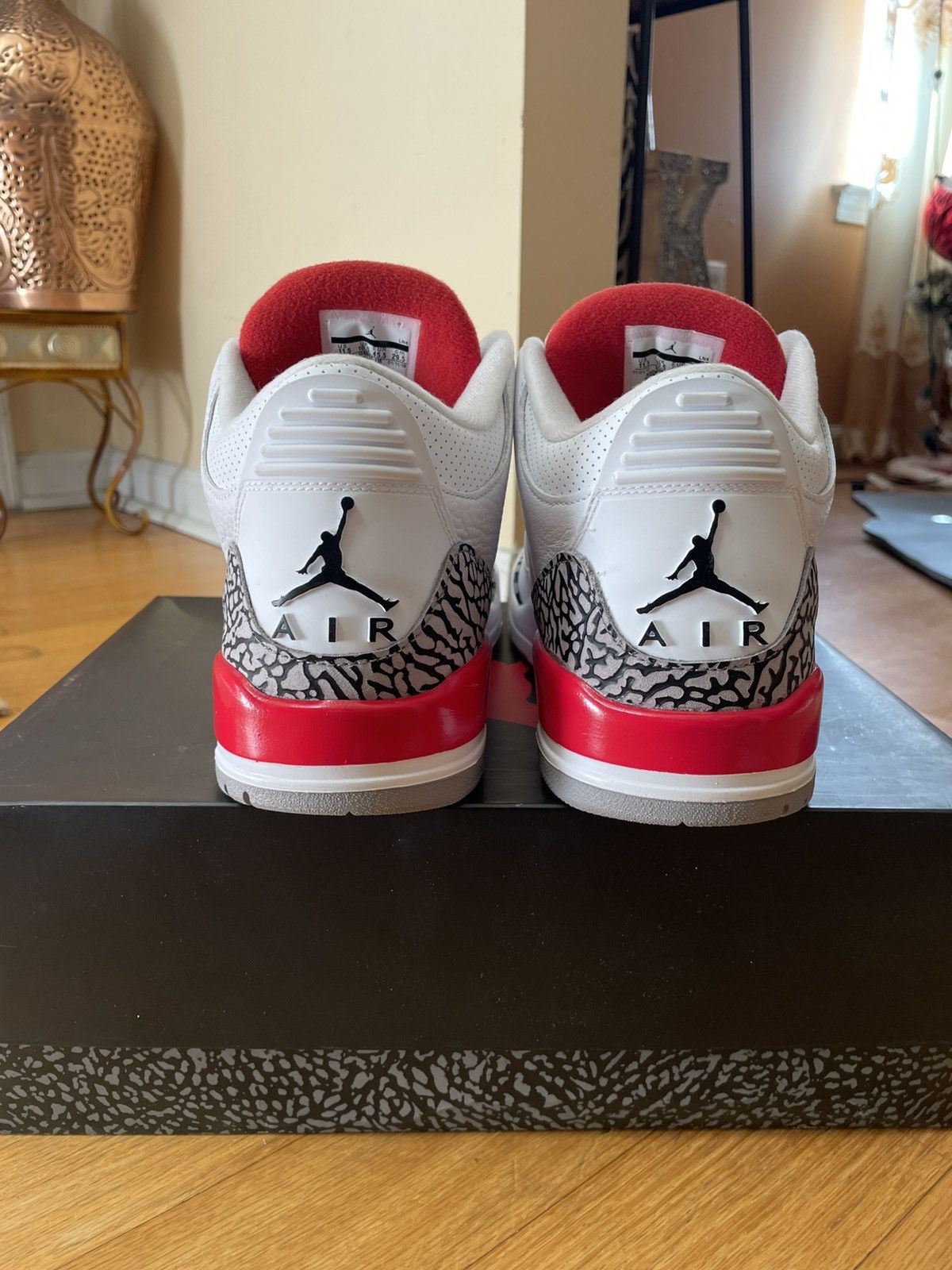 Jordan Brand Air Jordan Retro 3 (Hall of fame/Katrina) Size US 11.5 / EU 44-45 - 4 Thumbnail