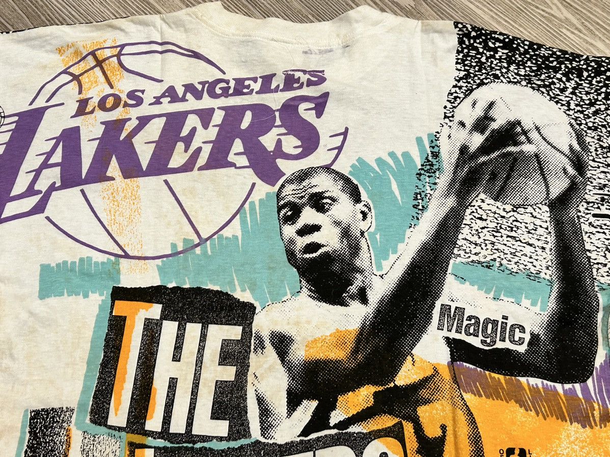 NBA × Vintage *RARE* Vintage L.A Lakers Magic Johnson AOP (Single Stitch) Size US XL / EU 56 / 4 - 4 Thumbnail
