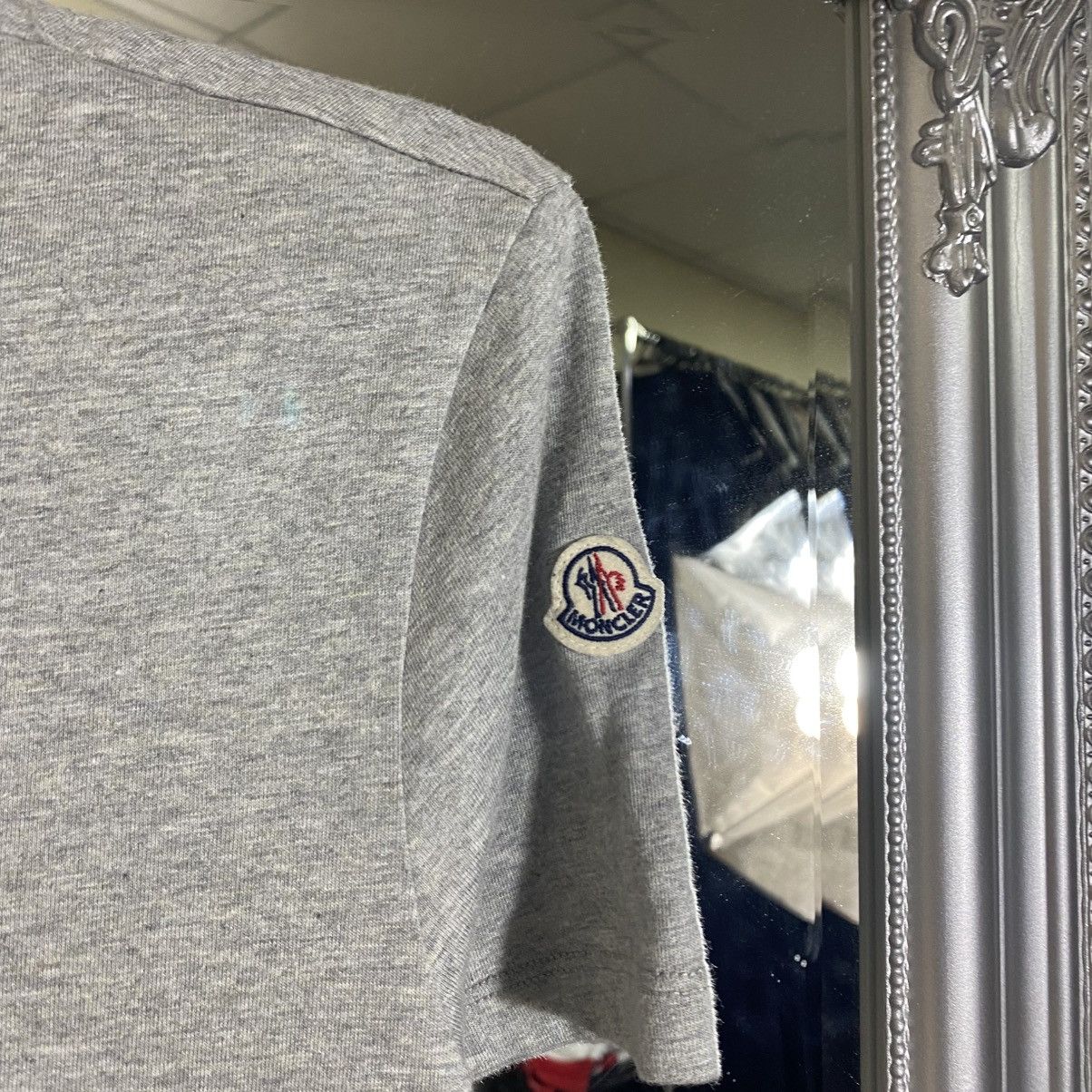 Moncler Moncler t Shirt Big Logo Size US S / EU 44-46 / 1 - 3 Thumbnail