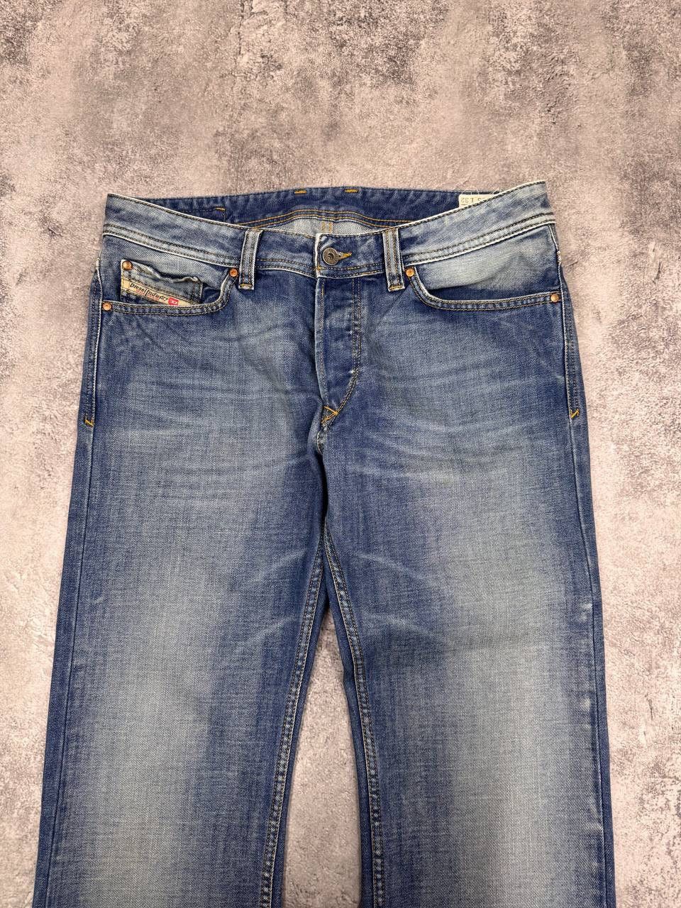 Diesel Diesel Men's Regular Straight Blue Jeans Size 33 Size US 33 - 6 Thumbnail