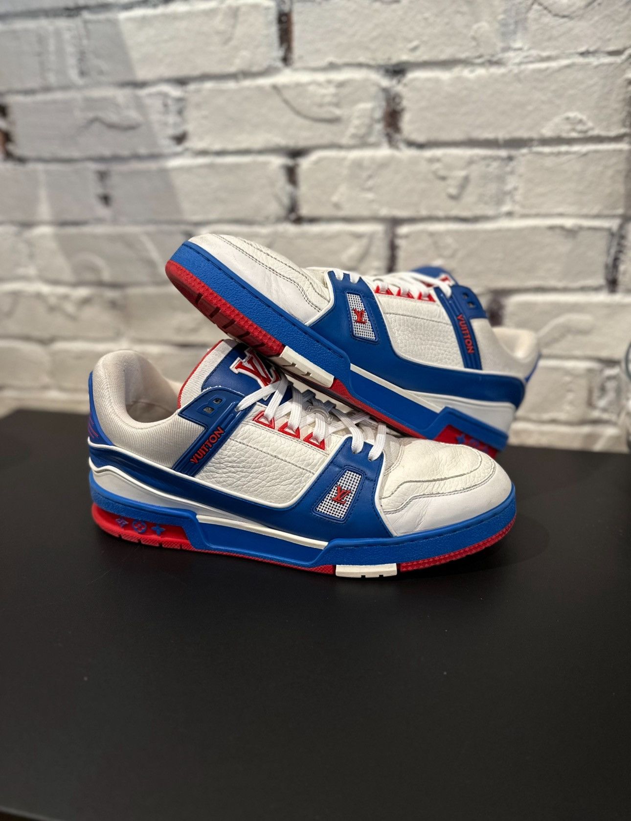 Louis Vuitton Louis Vuitton Superman Sneakers Clean NB Size 9.5LV Size US 9.5 / EU 42-43 - 1 Thumbnail
