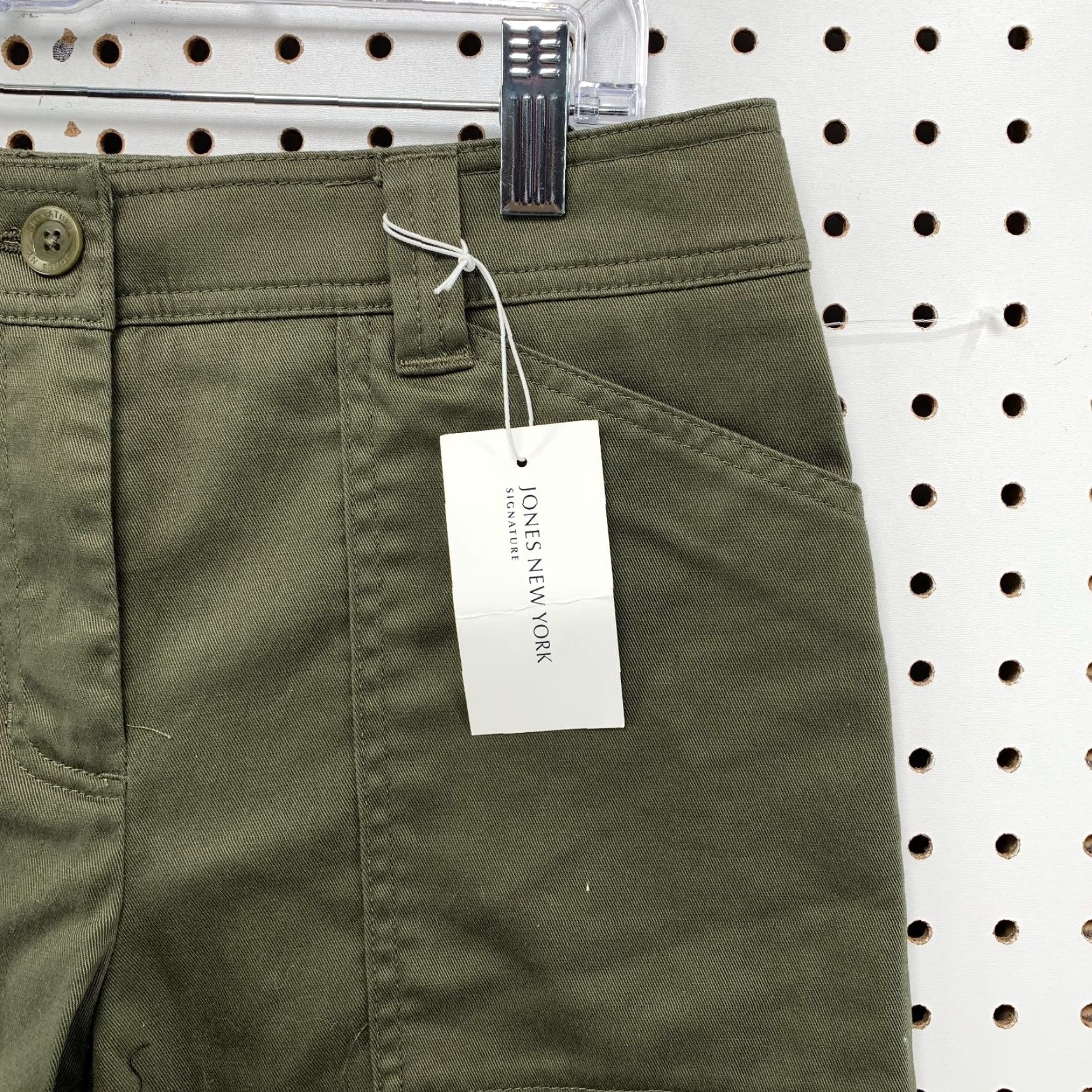 Jones New York Jones New York Chino Shorts Womens 4 Green Stretch Signature 30x6 (Regular) Casual M XS? Size 32" / US 10 / IT 46 - 7 Thumbnail