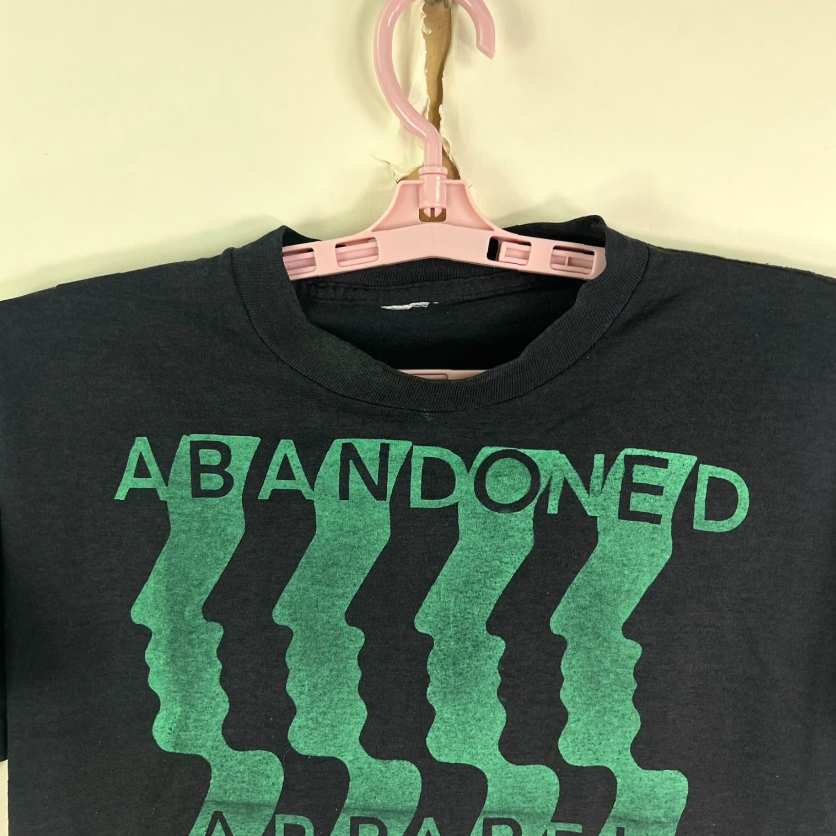 Vintage Abandoned Apparel T-Shirt Adult L Black Graphic Print Tee Men's Regular Short Sleeve Crew Neck 40 in Chest Vintage No Size US L / EU 52-54 / 3 - 3 Thumbnail