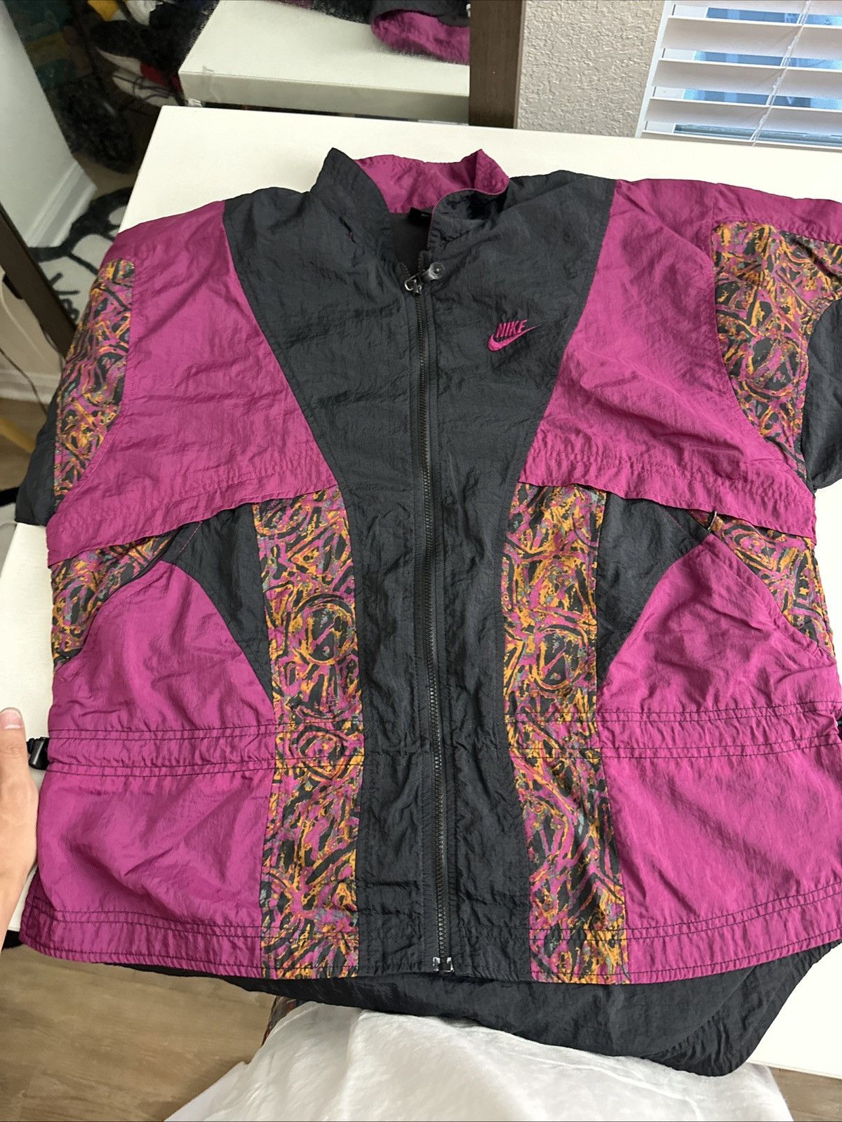 Nike × Vintage Vintage 80s Nike Size Medium Magenta Black Abstract Jacket Size US M / EU 48-50 / 2 - 10 Thumbnail