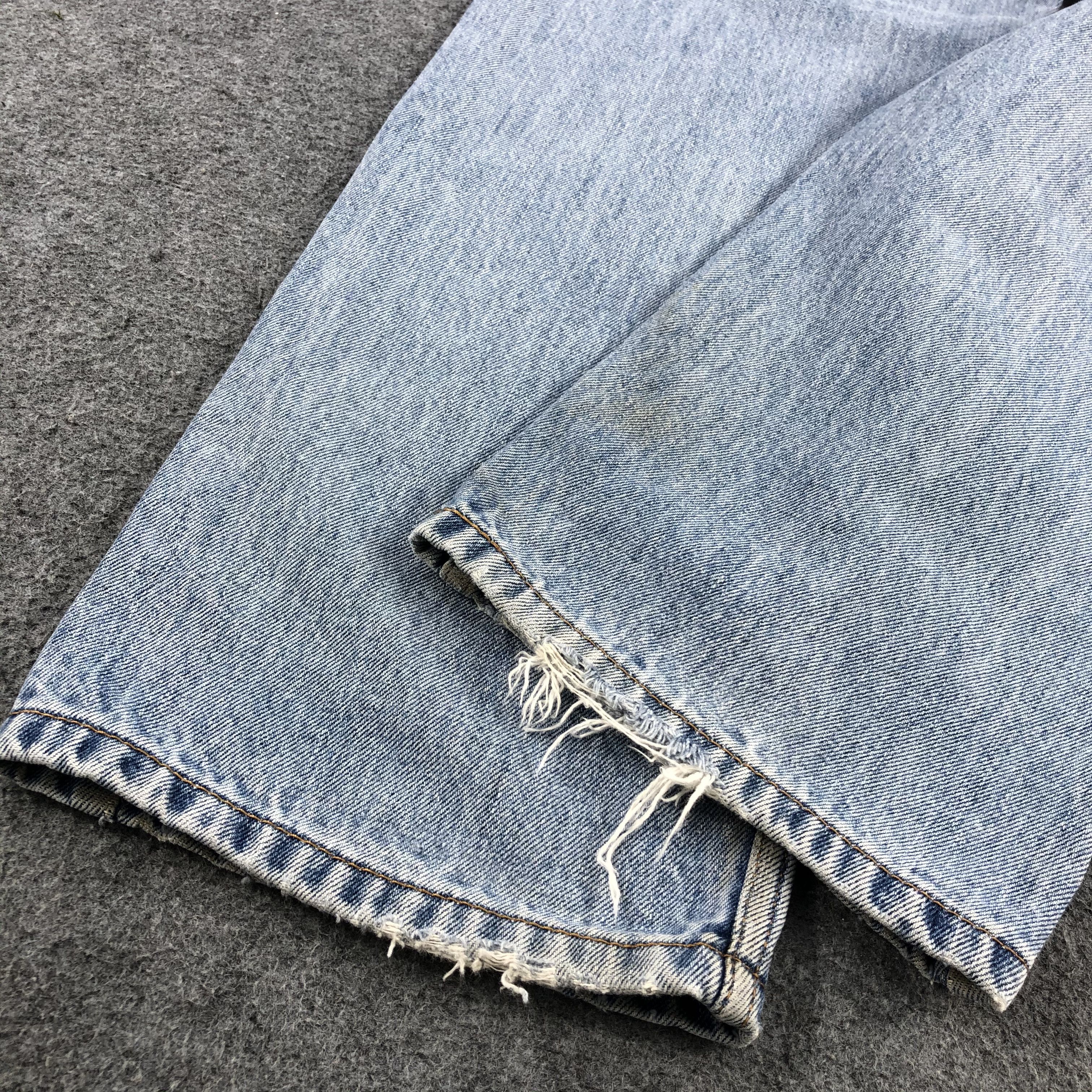 Levi's Vintage Light Wash Levis 505 Jeans-JM1132 Size US 35 - 5 Thumbnail