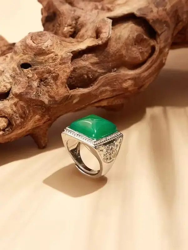 Jewelry × Vintage Modern New Green Rhinestone Ring Size ONE SIZE - 4 Thumbnail