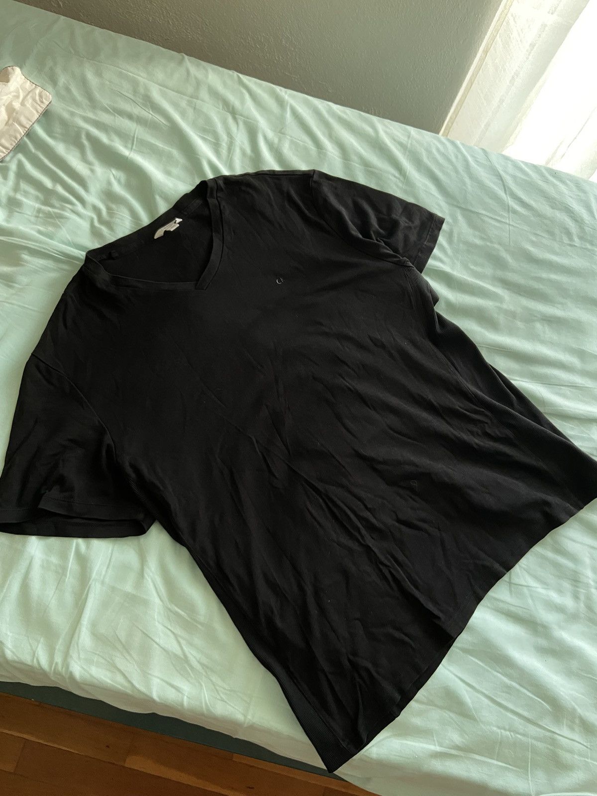 Calvin Klein Calvin Klein black v neck t shirt Size US L / EU 52-54 / 3 - 1 Thumbnail