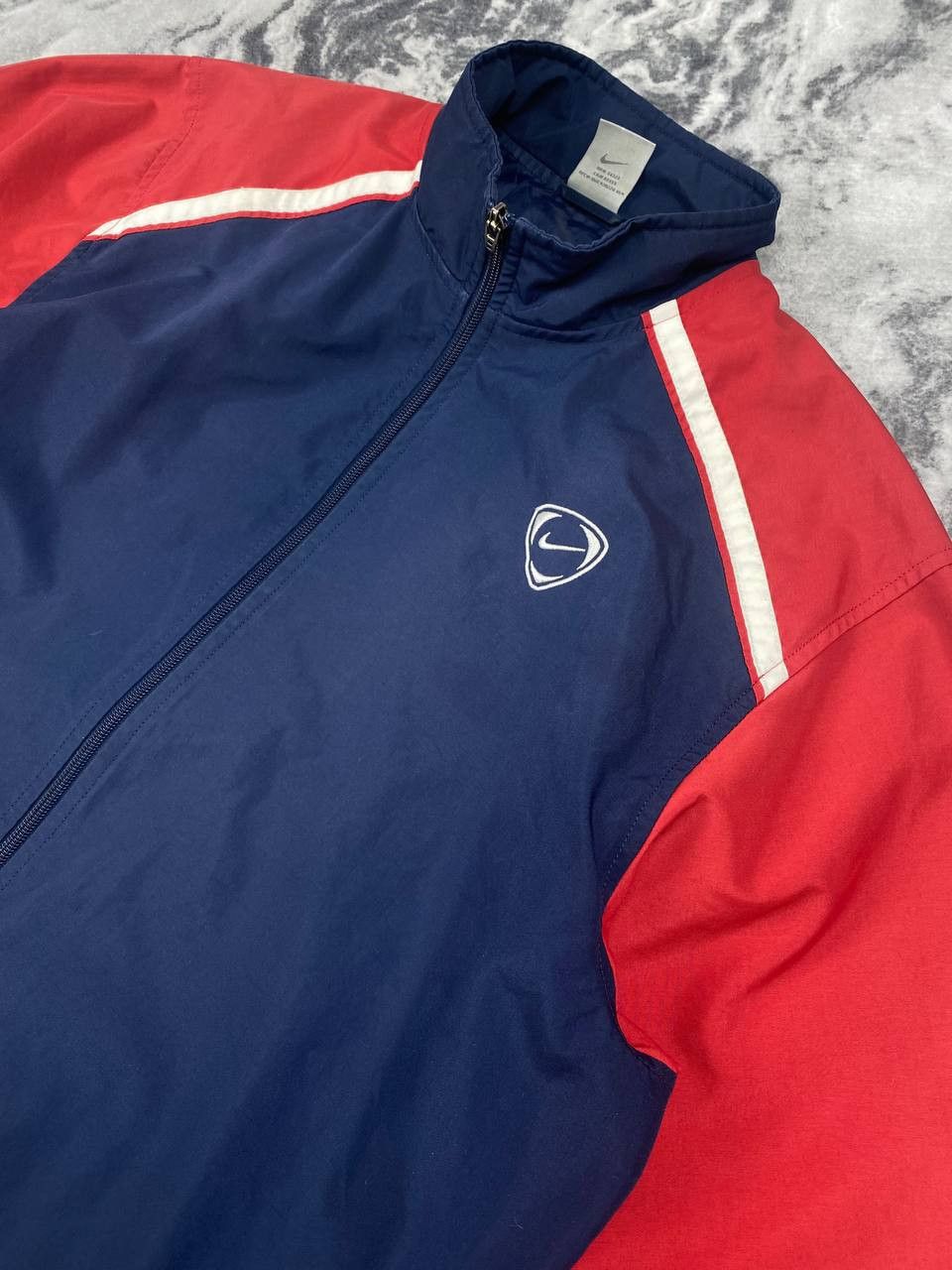Nike Vintage Nike TrackSuit Jacket And Pants Striped Swoosh 00s Size US L / EU 52-54 / 3 - 3 Thumbnail