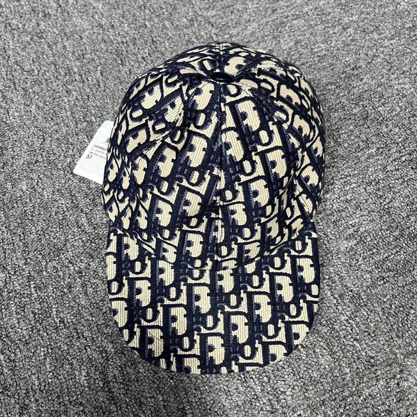 Dior × Hedi Slimane A/W 2005 Snowflake Beanie (AW05/FW05, Nordic