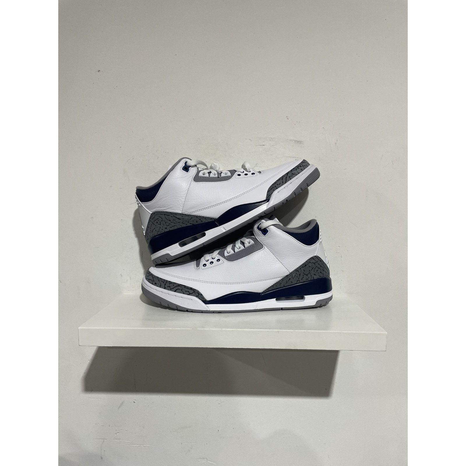 Jordan Brand JORDAN 3 RETRO MIDNIGHT NAVY SIZE 11.5 PREOWNED Size US 11.5 / EU 44-45 - 1 Thumbnail