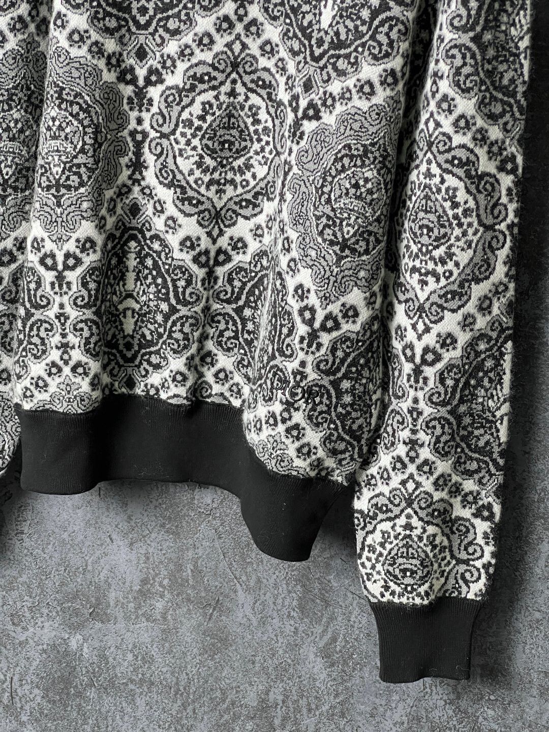 Dior black and white patterned pullover sweater Size US XL / EU 56 / 4 - 3 Thumbnail