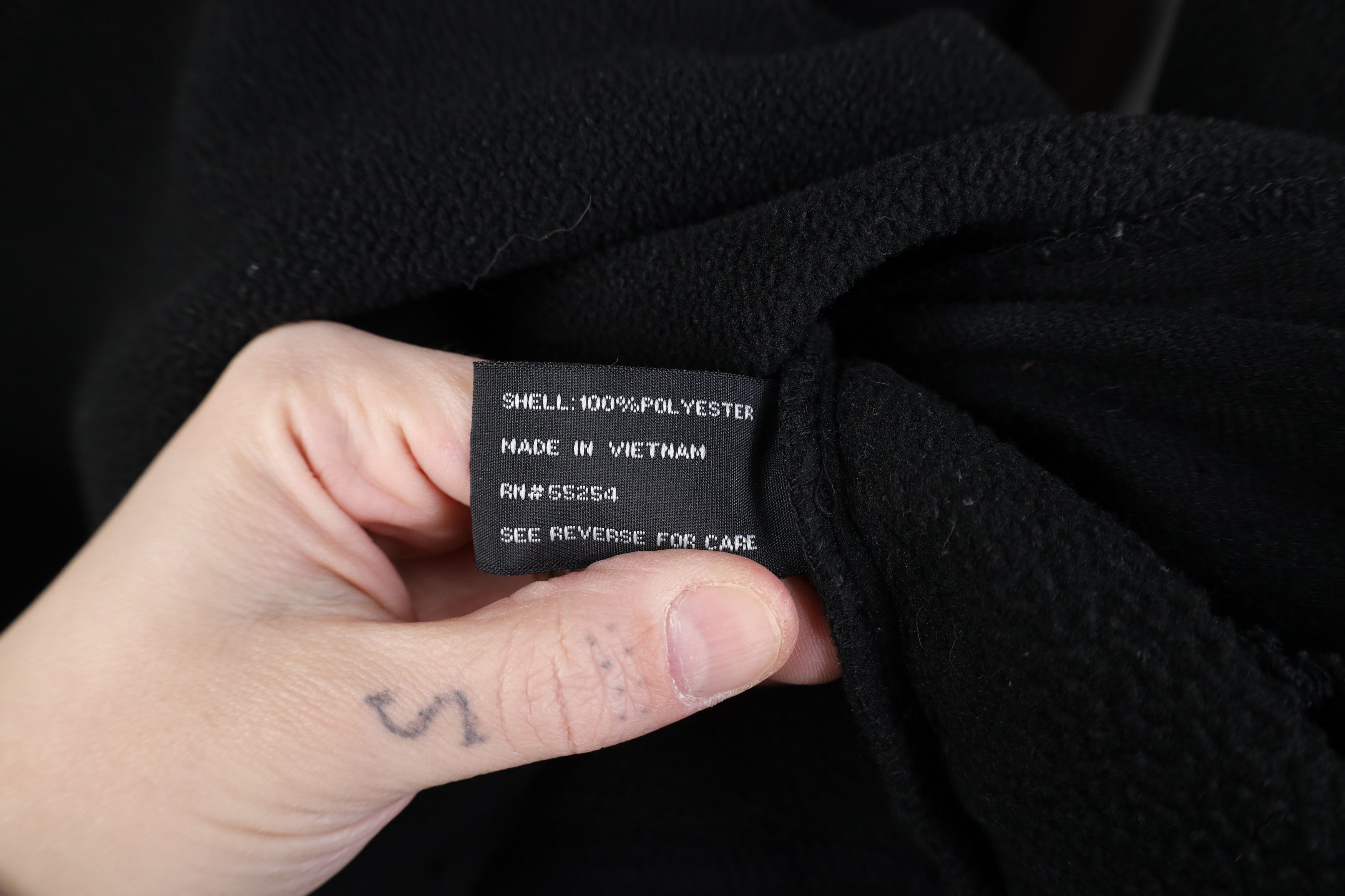 Champion Vintage 90s Champion Half Zip Fleece Pullover Sweater Black Size US L / EU 52-54 / 3 - 12 Thumbnail