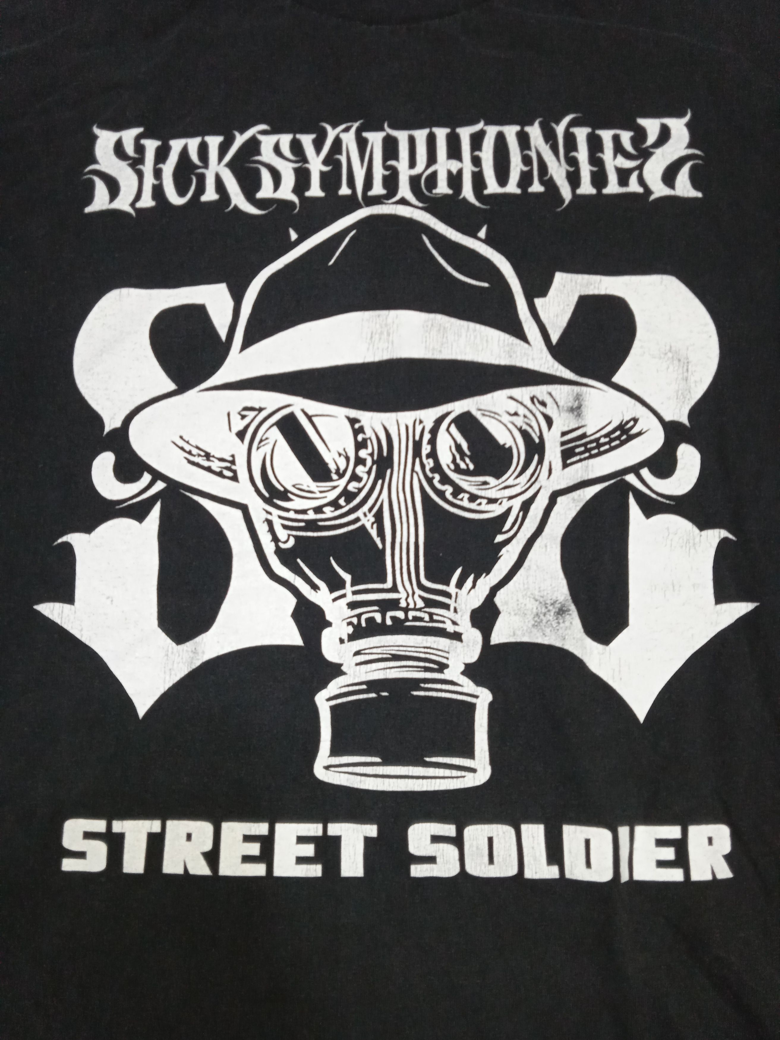 Vintage Vintage 2000s Psycho Realm Sick Symphonies T Shirt Size US L / EU 52-54 / 3 - 5 Thumbnail