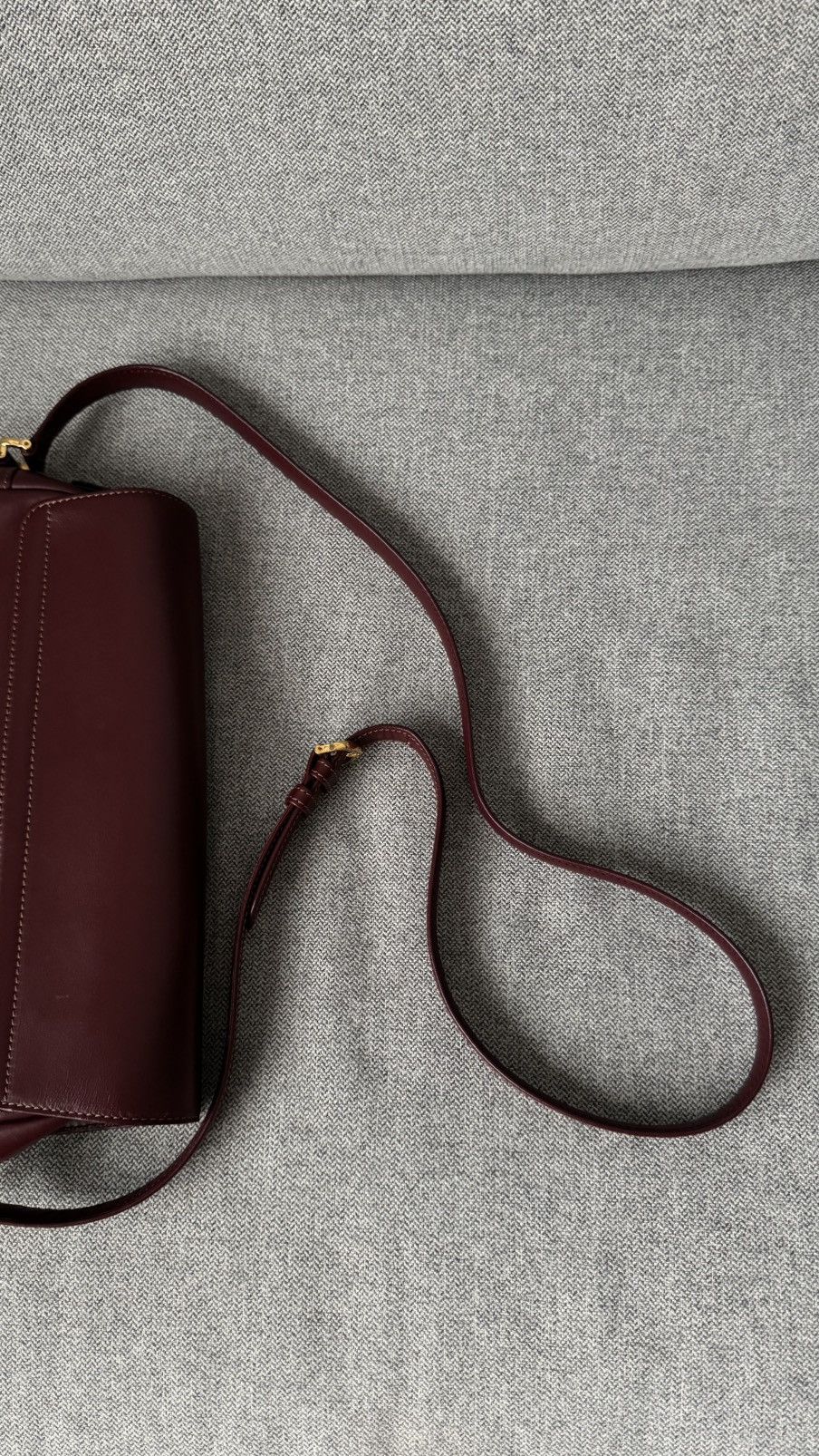 Cartier Cartier Must de Cartier Burgundy Leather Shoulder Bag Size ONE SIZE - 15 Thumbnail
