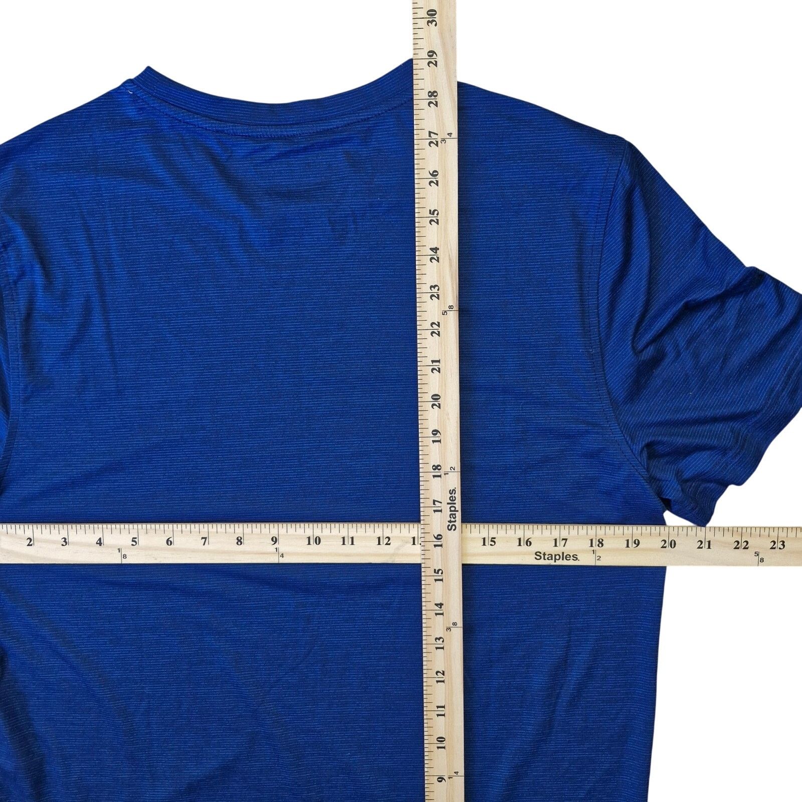 Speedo Speedo Men UPF Short Sleeve Swim Tee M Performance Rashguard Size US M / EU 48-50 / 2 - 5 Thumbnail