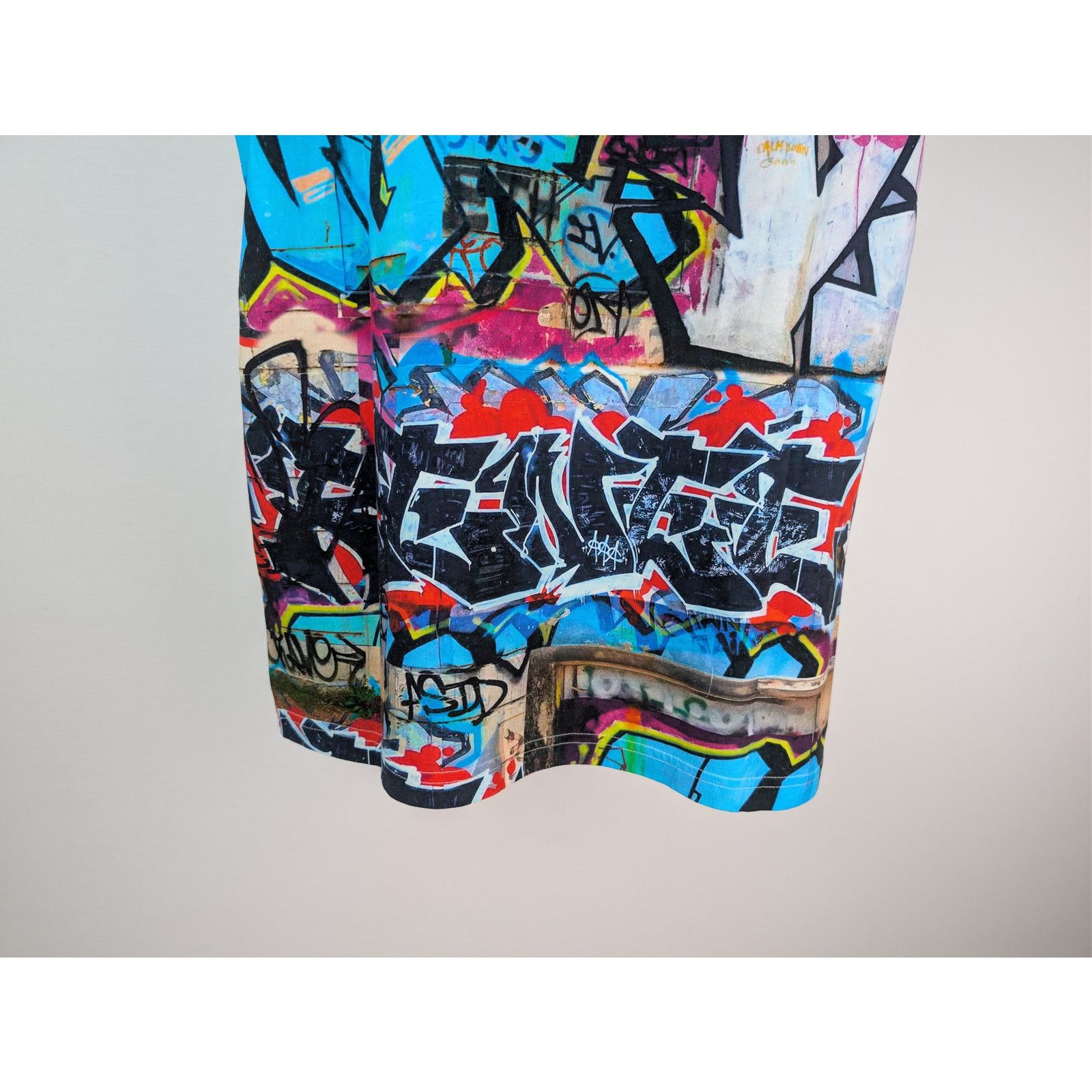 Vivienne Westwood o1rshd1 Classic Graffiti Print T-Shirt in Multiolor Size US S / EU 44-46 / 1 - 12 Thumbnail