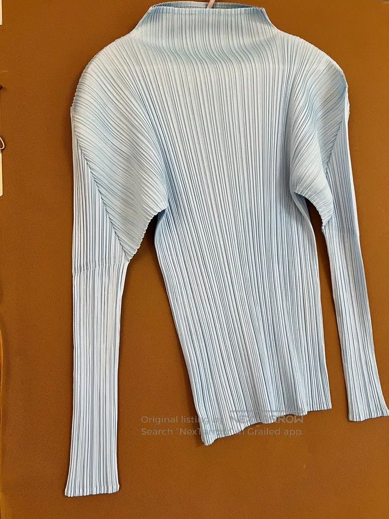 Issey Miyake Issey Miyake Light Blue Pleated Top Size L / US 10 / IT 46 - 4 Thumbnail