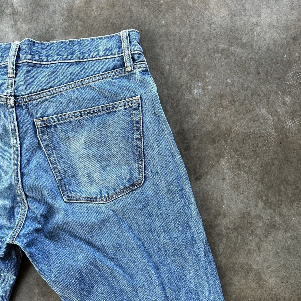 Japanese Brand Vintage Japanese Distressed Faded Denim Jean Pant W34 Size US 34 / EU 50 - 12 Thumbnail