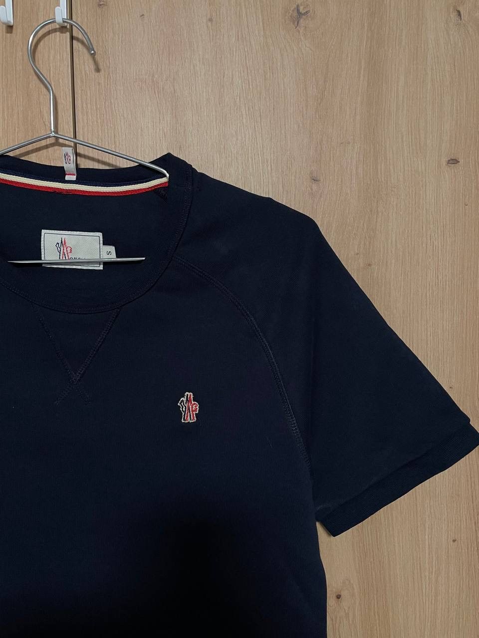 Moncler Moncler Grenoble Tshirt Size S Havy Blue Tee Size US S / EU 44-46 / 1 - 4 Thumbnail