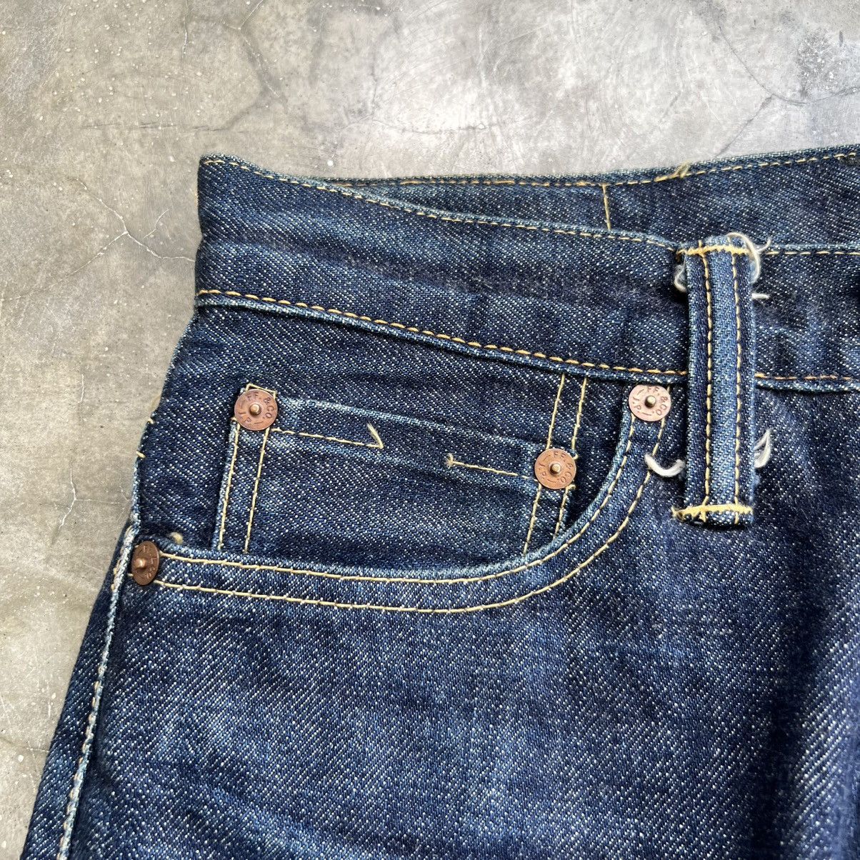 Japanese Brand 2000’s Skull Jeans by An Alchemist Distressed Flared Jeans Size US 26 / EU 42 - 10 Thumbnail
