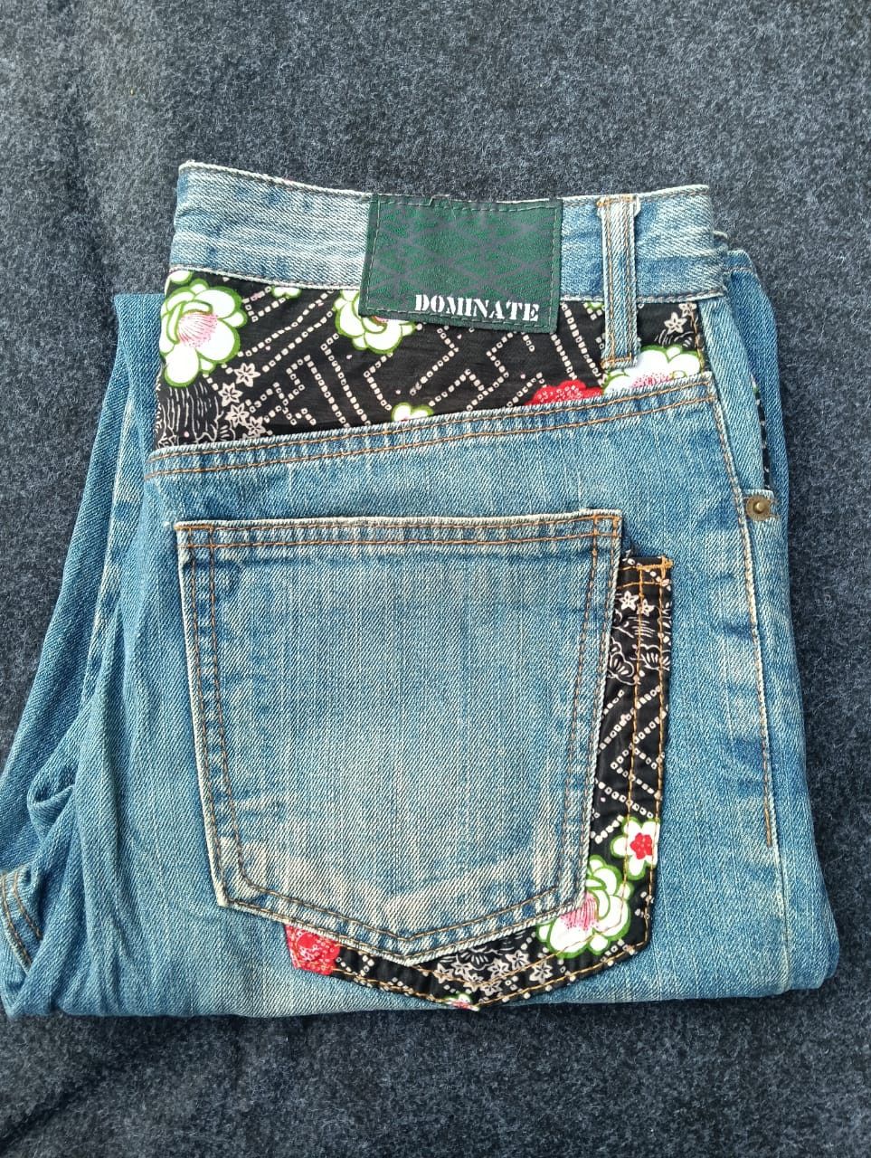 Karakuri Tamashii Rare 🔥 DOMINATE Japanese Koi Fish Embroidered Denim Jeans. Size US 33 - 12 Thumbnail
