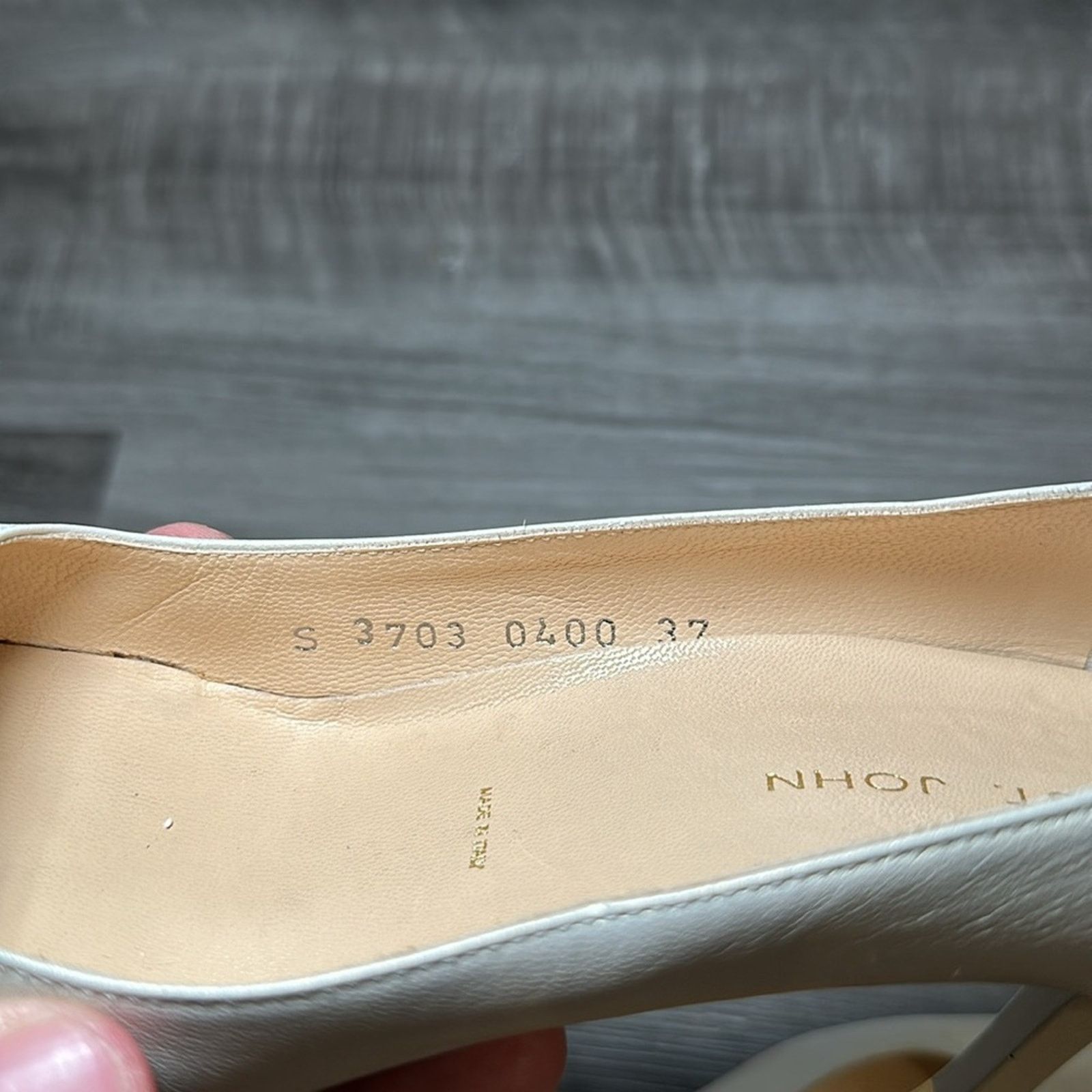 St. John St. John Laminated Leather Heel - 7B Size US 7 / IT 37 - 9 Thumbnail