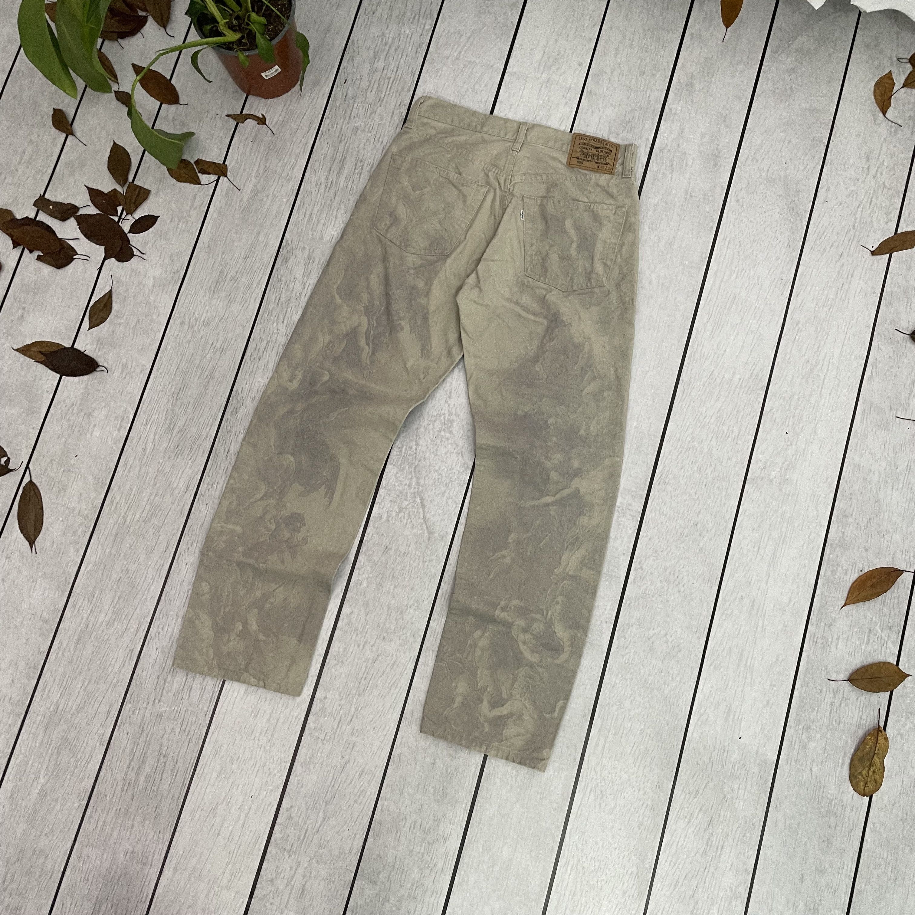 Levi's Custom Reworked Levi's Jeans – Renaissance print 31x32 Size US 31 - 7 Thumbnail