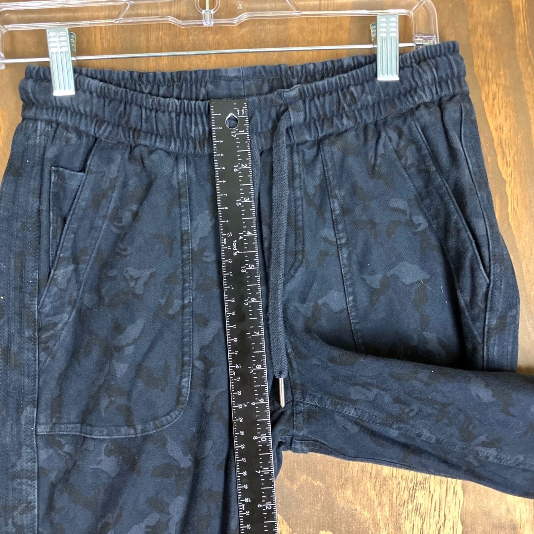 Athleta Athleta Womens Pants Navy Petite Printed Farallon Sweatpant Joggers Stretch 0P Size 26" / US 2 / IT 38 - 7 Thumbnail