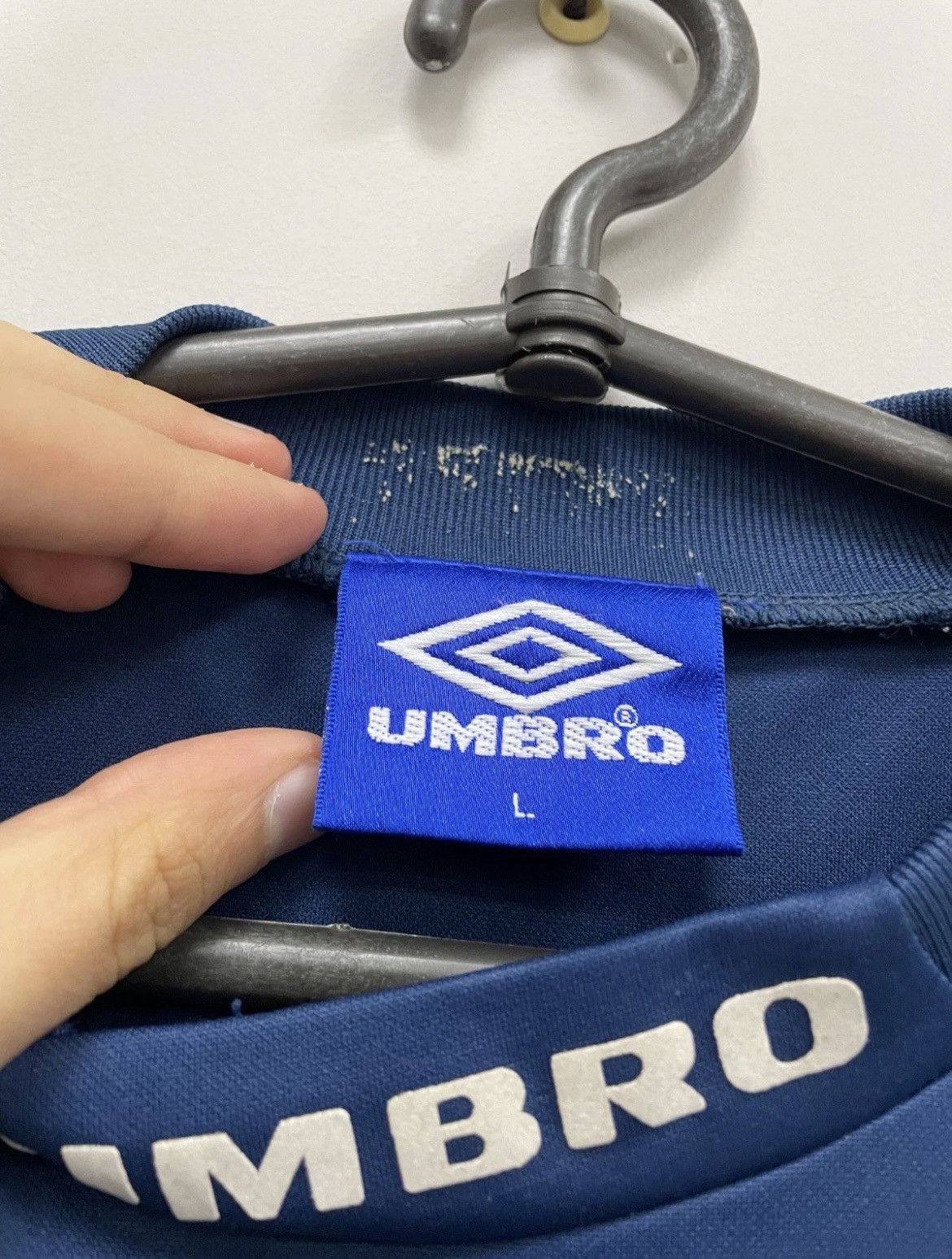 Umbro England 1996 Training Football Shirt Soccer Jersey Umbro Size US L / EU 52-54 / 3 - 9 Thumbnail