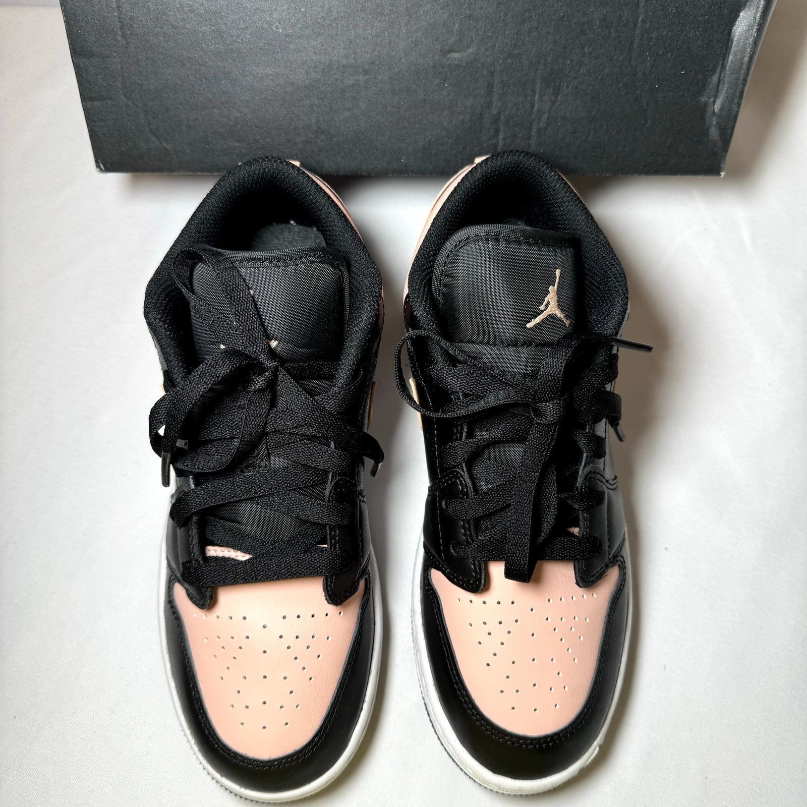 Jordan Brand × Nike Size 5 - Air Jordan 1 Low GS Crimson Tint Shoes 2021 Shoes Size US 5 / EU 37 - 4 Thumbnail