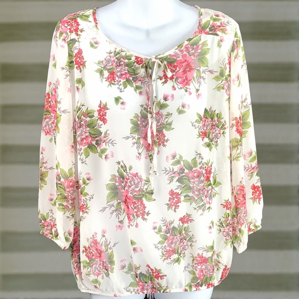 Venus Venus Blouse Shirt M White Floral 3/4 Balloon Sleeve Round Neck Keyhole Fairy Bohemian Rose Basic Size M / US 6-8 / IT 42-44 - 1 Thumbnail
