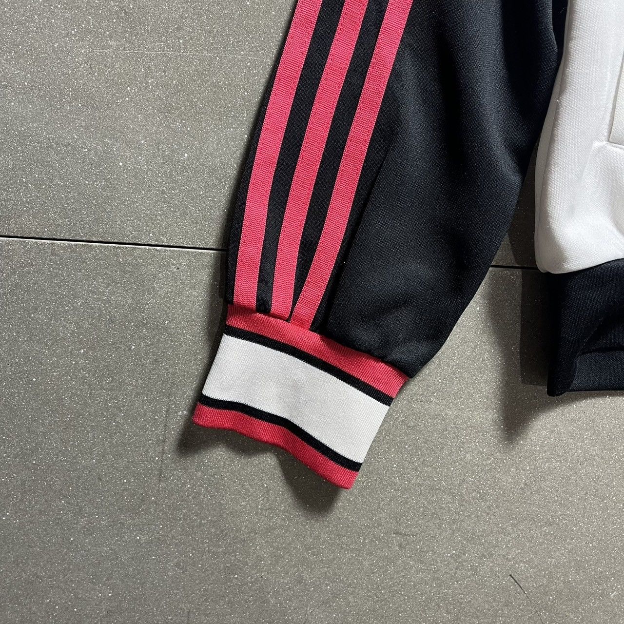 Adidas Adidas Adigirl Jacket Size M / US 6-8 / IT 42-44 - 6 Thumbnail