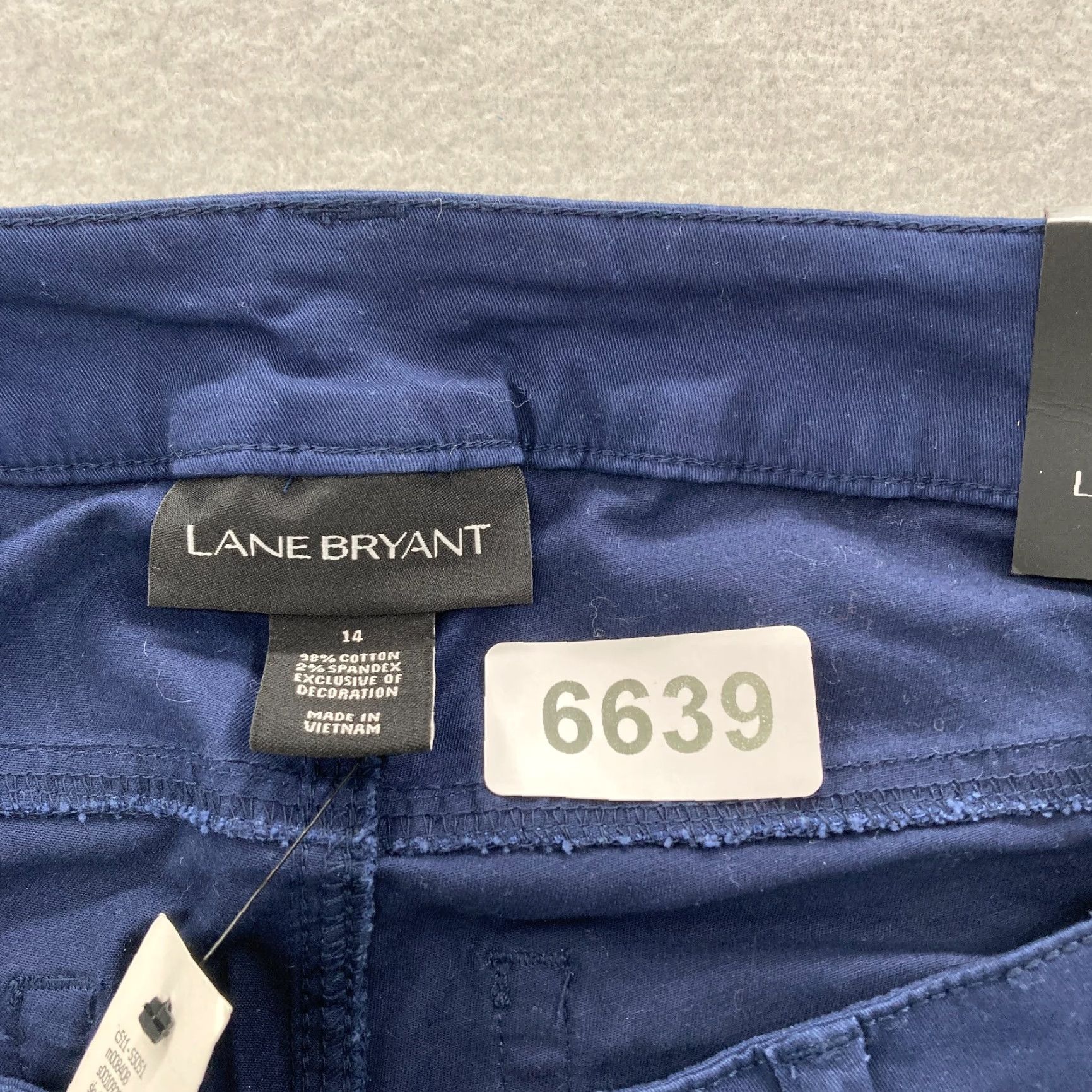 Vintage Lane Bryant Women's 14 Dark Blue Stretch Floral Lace Ankle Pants Mid Rise Slim Knit Cotton Blend Spandex Inseam 26 in Wide Leg? Size 25" / US 0 / IT 36 - 4 Thumbnail