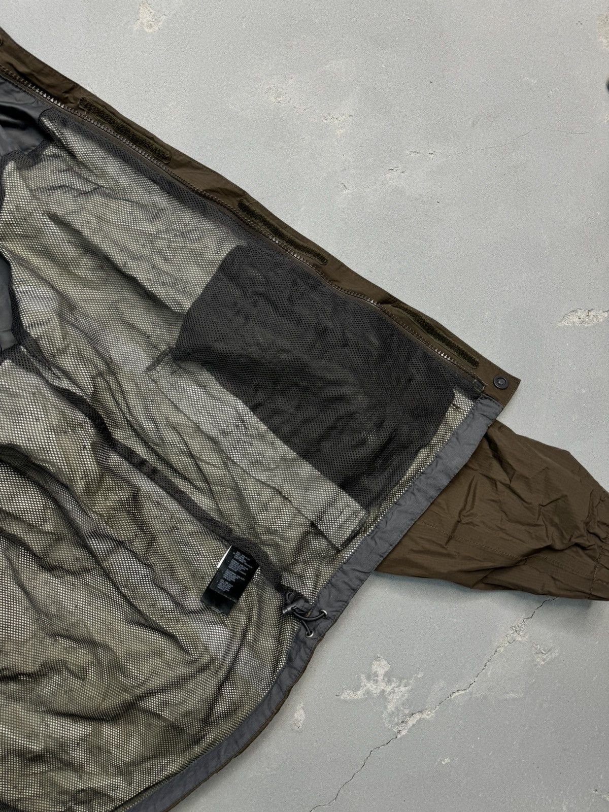 The North Face Vintage The North Face Hyvent Shell Brown Jacket Ultra Rare Size US S / EU 44-46 / 1 - 7 Thumbnail