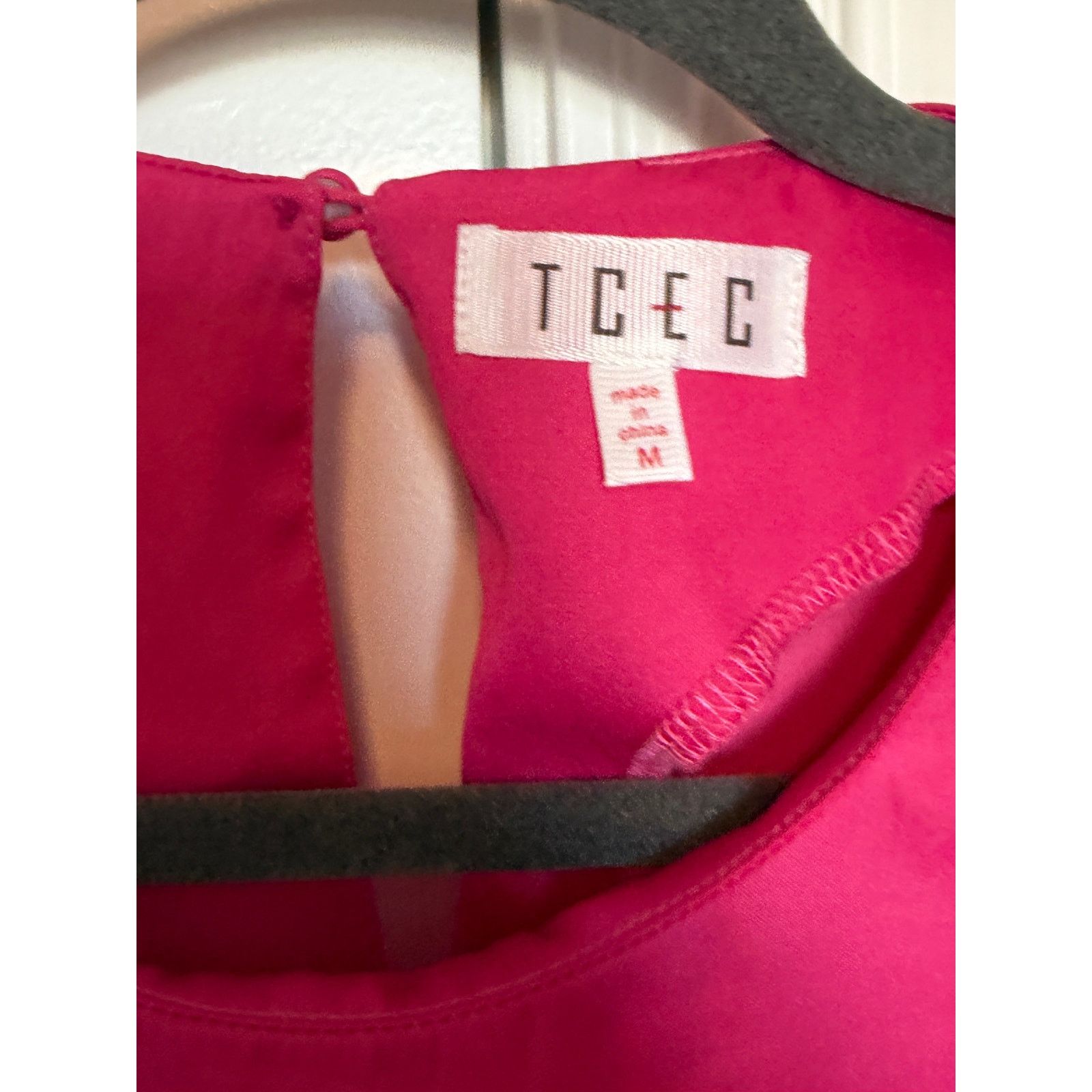 Other TCEC Fuchsia Pink Crew Neck Sleeveless Lightweight Blouse Size M / US 6-8 / IT 42-44 - 8 Thumbnail